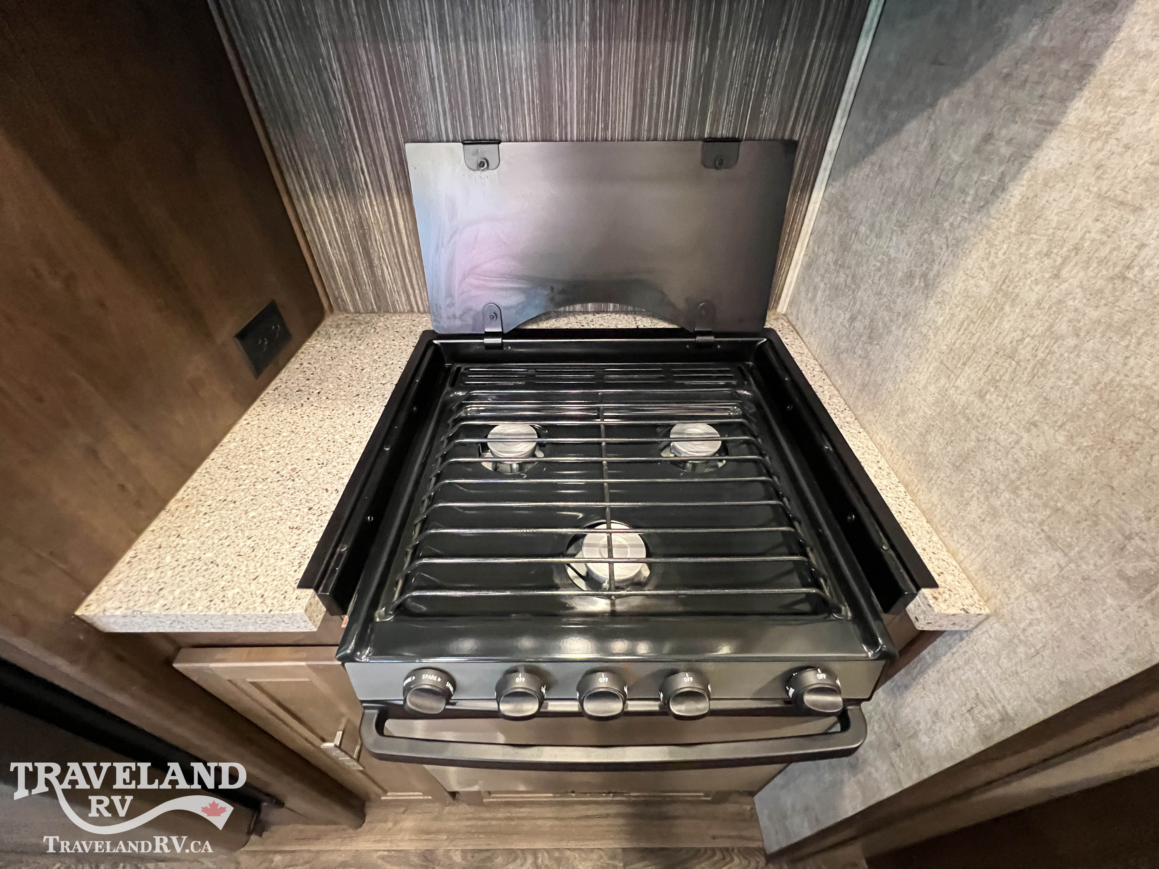2019 Highland Ridge Highlander HF350H - Image 30