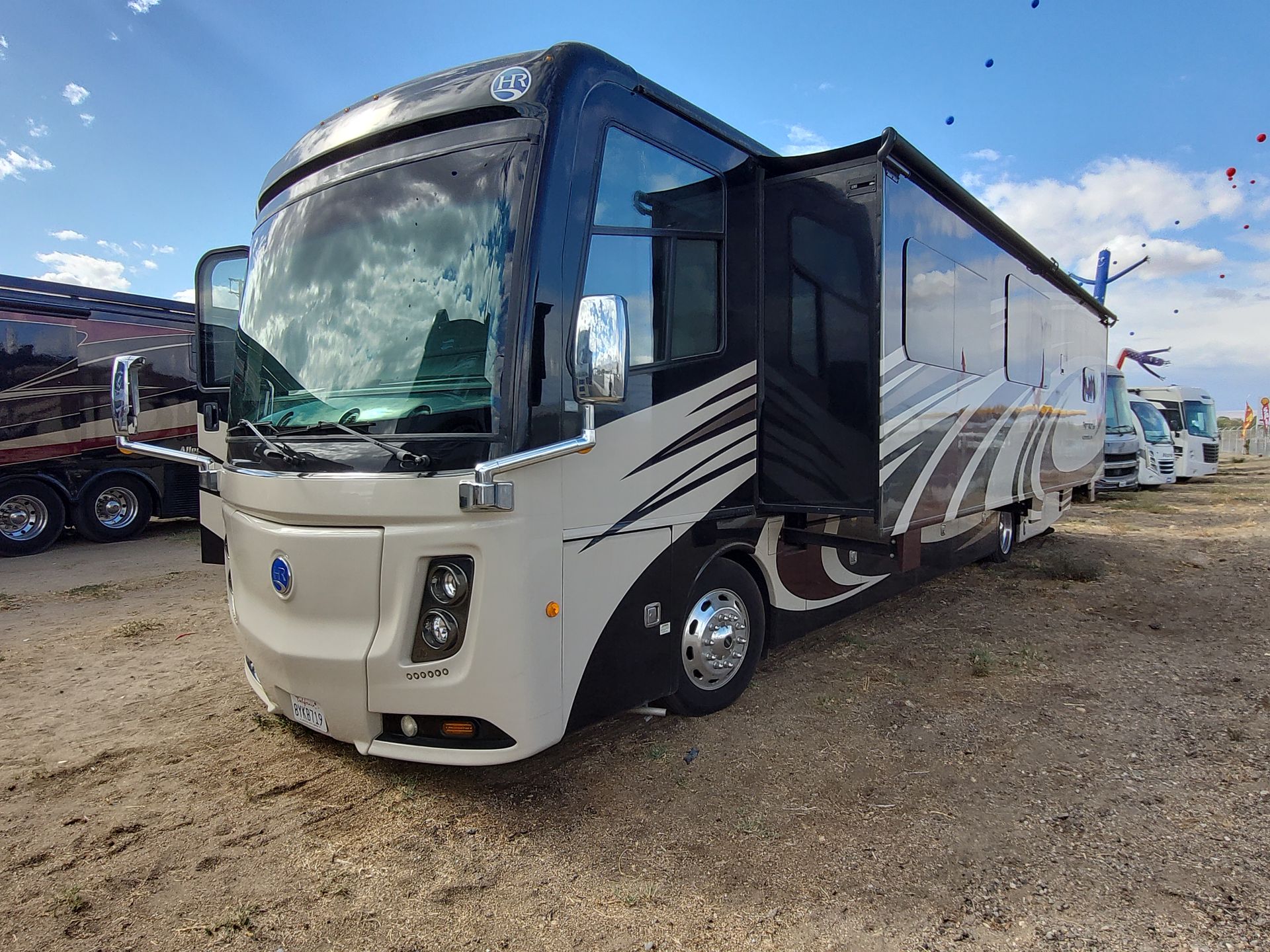 2017 Holiday Rambler Endeavor XE 38K - Image 3