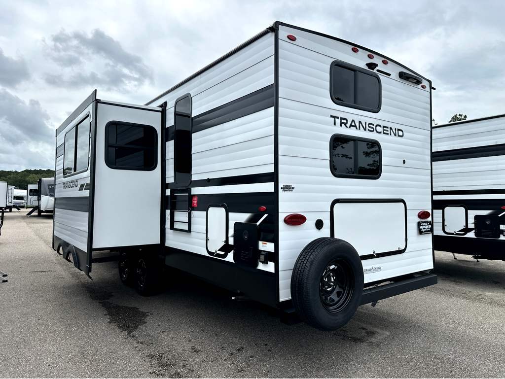 2026 GRAND DESIGN TRANSCEND 265BHT - Image 3