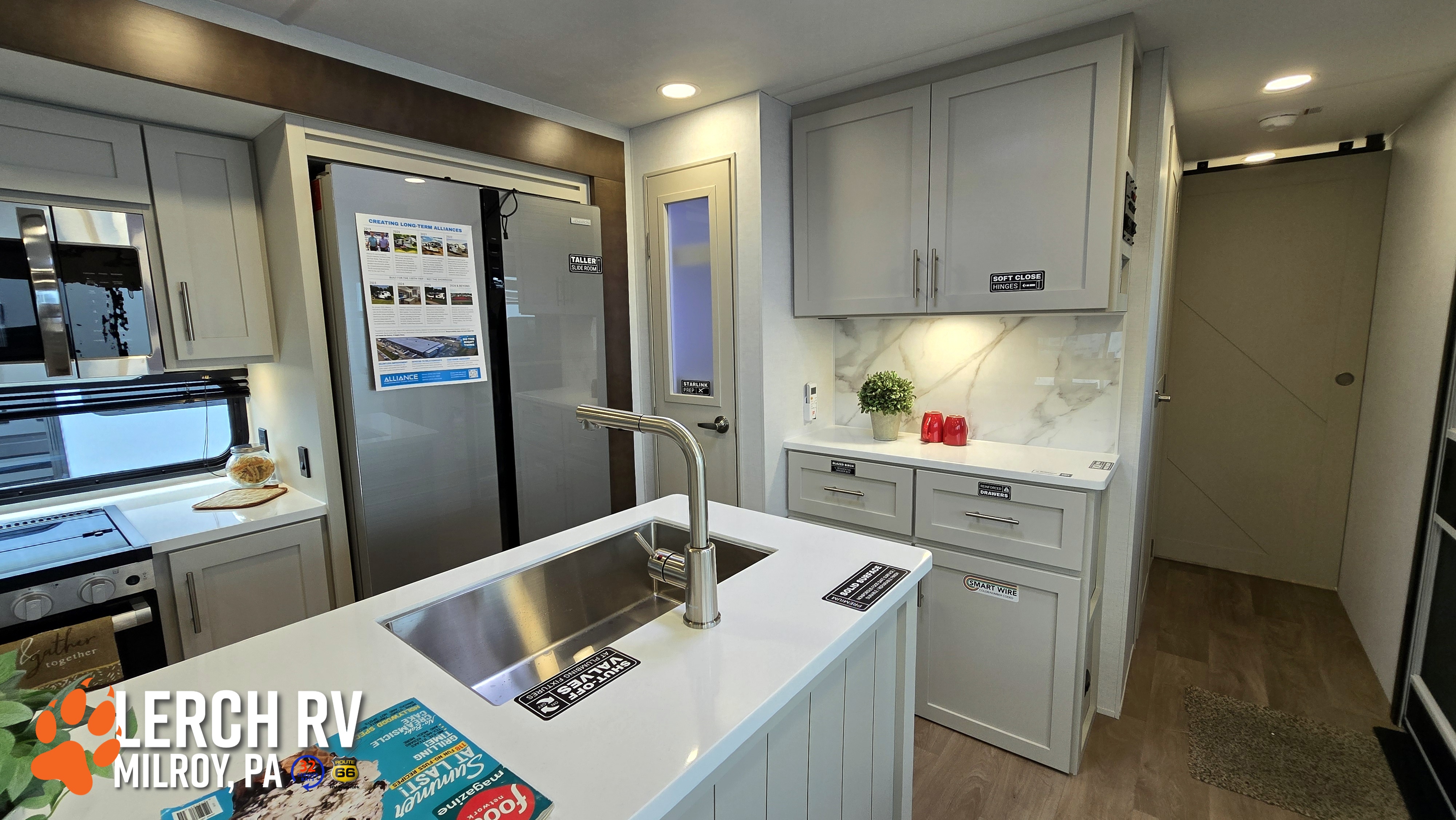 2027 Alliance RV Avenue 298RL - Image 32