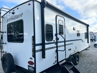 2026 VENTURE RV SPORTTREK STINGER 232VRL - Image 4