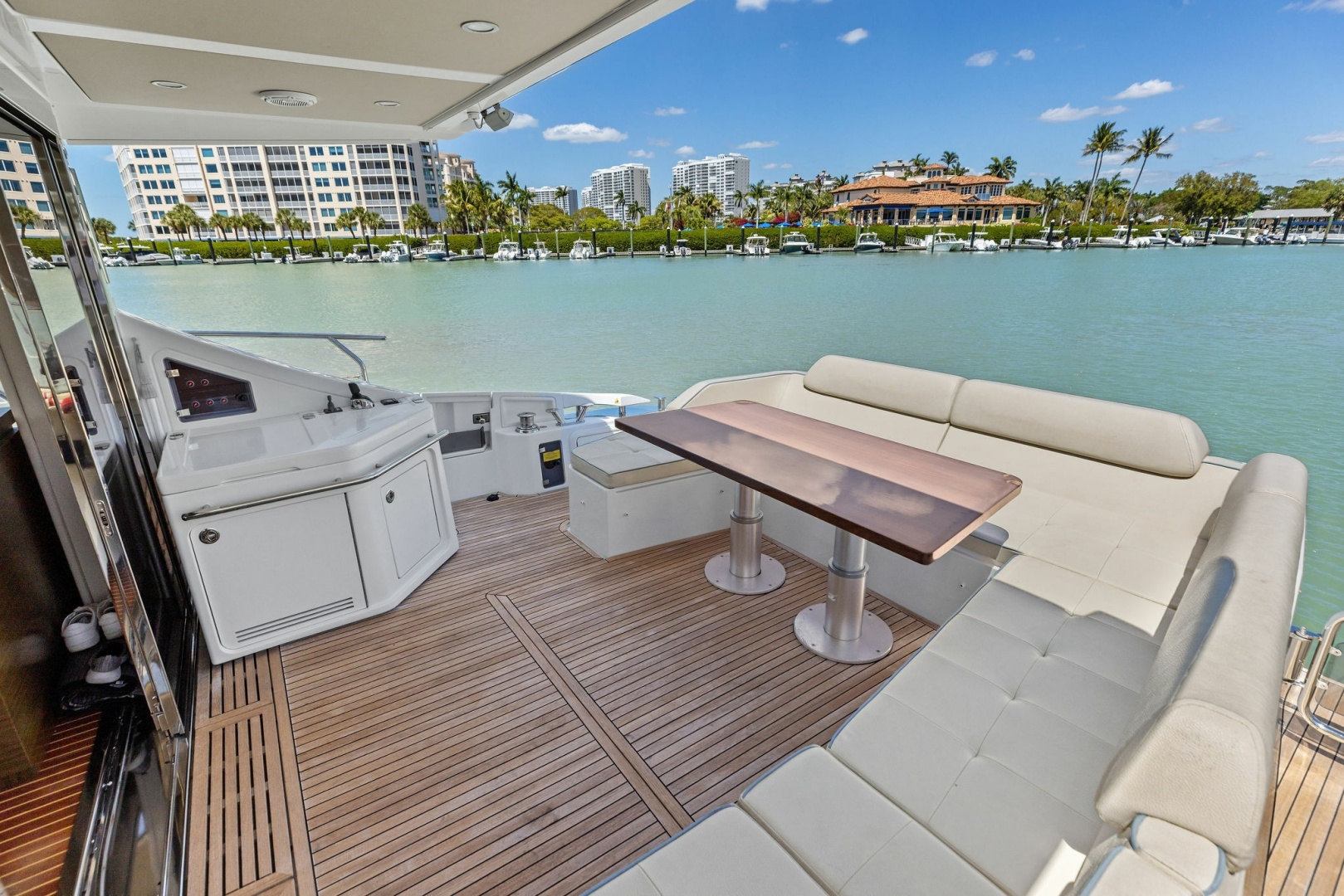 2015 Azimut 55S - Image 26