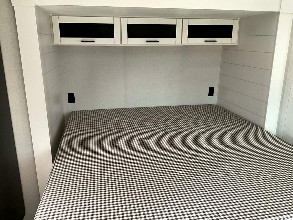 2026 JAYCO Jay Flight SLX 334 RTS  - Image 8
