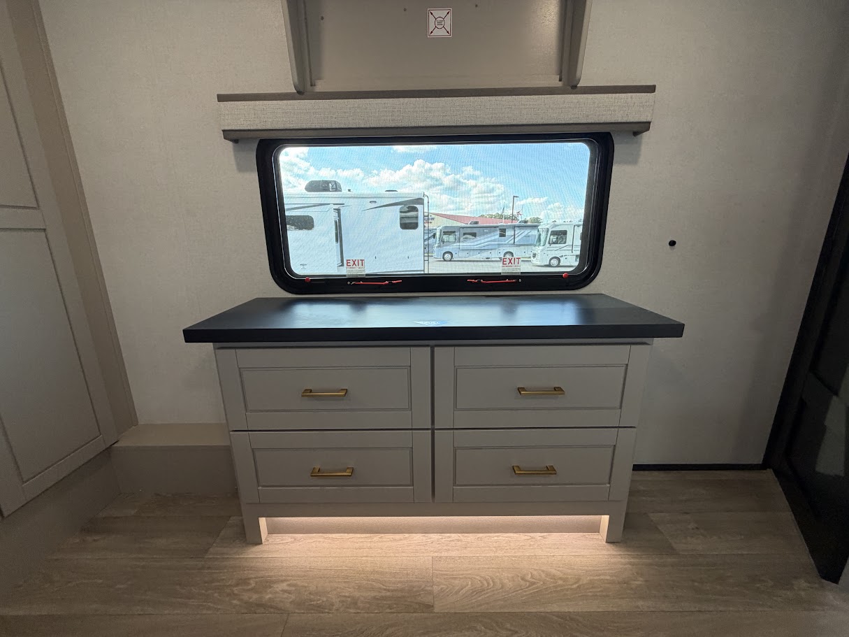 2027 JAYCO NORTH POINT 361RLBH - Image 67