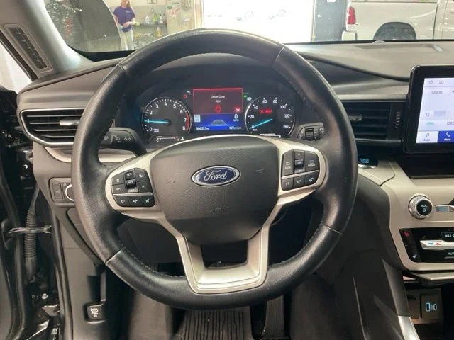 2023 Ford Explorer Utility 4D XLT 4WD - Image 14