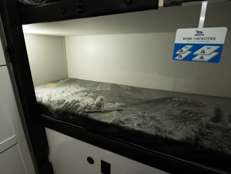 2026 Jayco Eagle HT 31QCD - Image 17