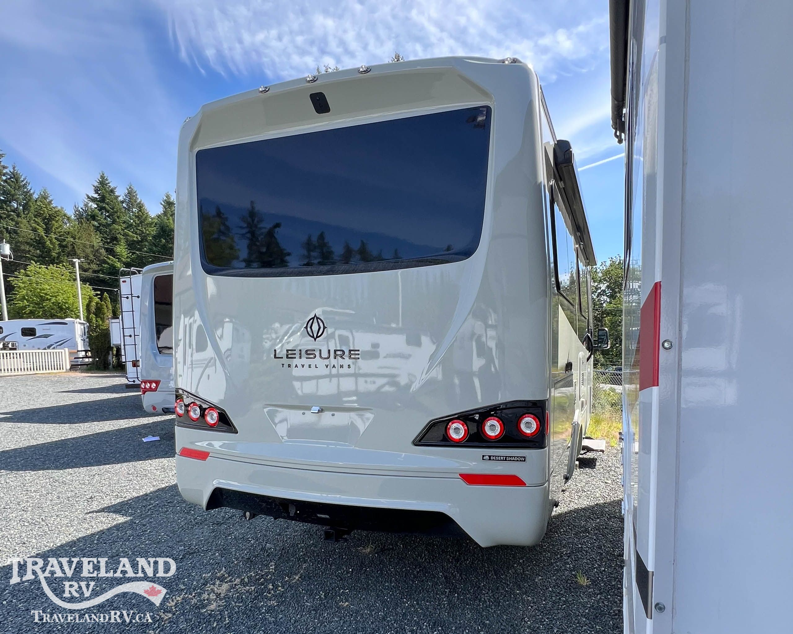 2026 Leisure Travel Unity U24CB - Image 4