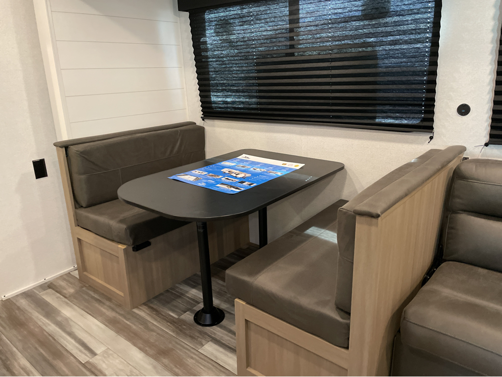 2026 Jayco Jay Flight SLX 261BHS - Image 10