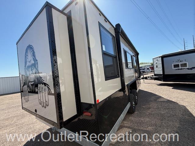 2026 ICE CASTLE SASQUATCH 8X24S - Image 2