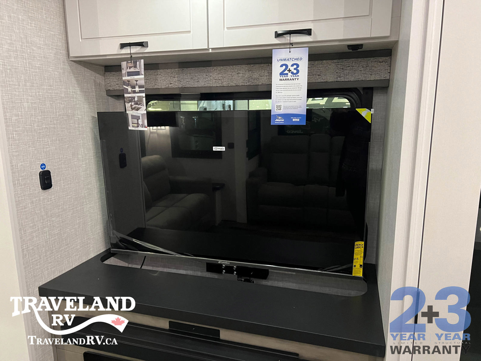 2025 Jayco North Point 377RLBH - Image 15