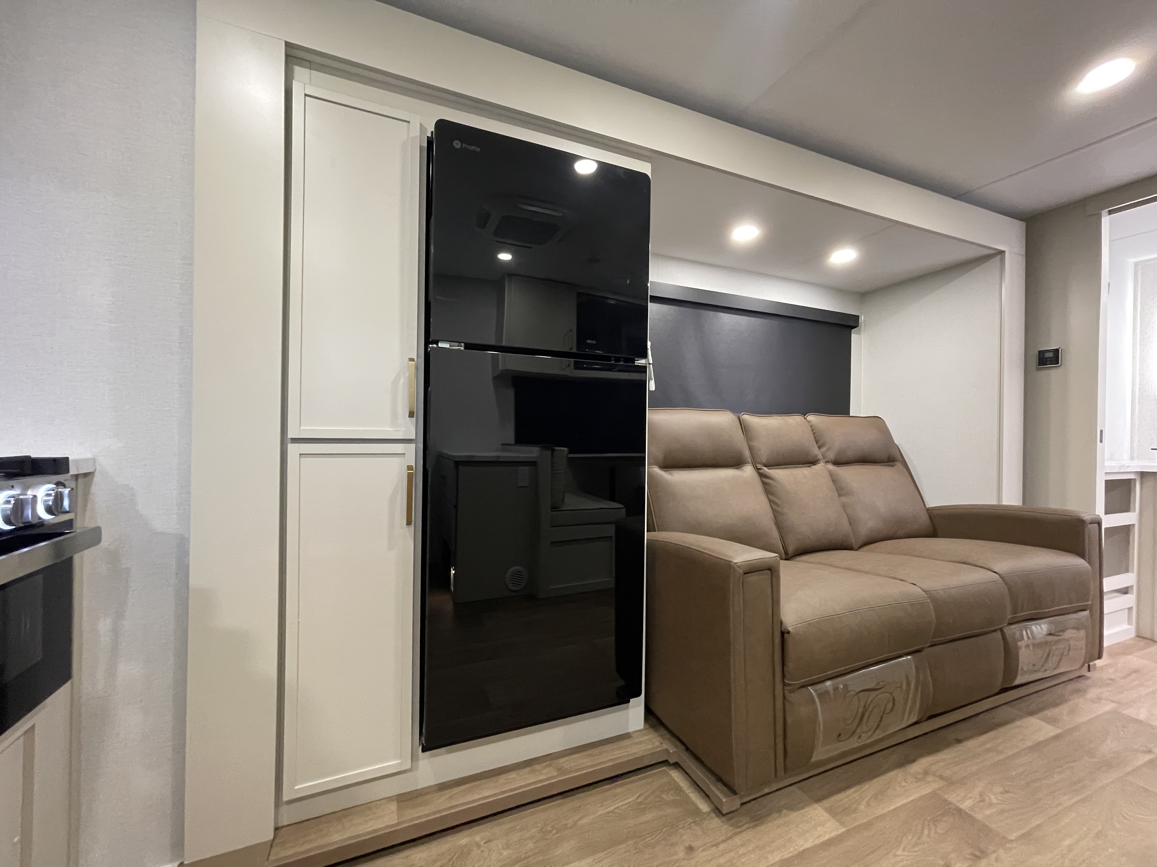 2027 Grand Design Imagine XLS 23LDE - Image 15