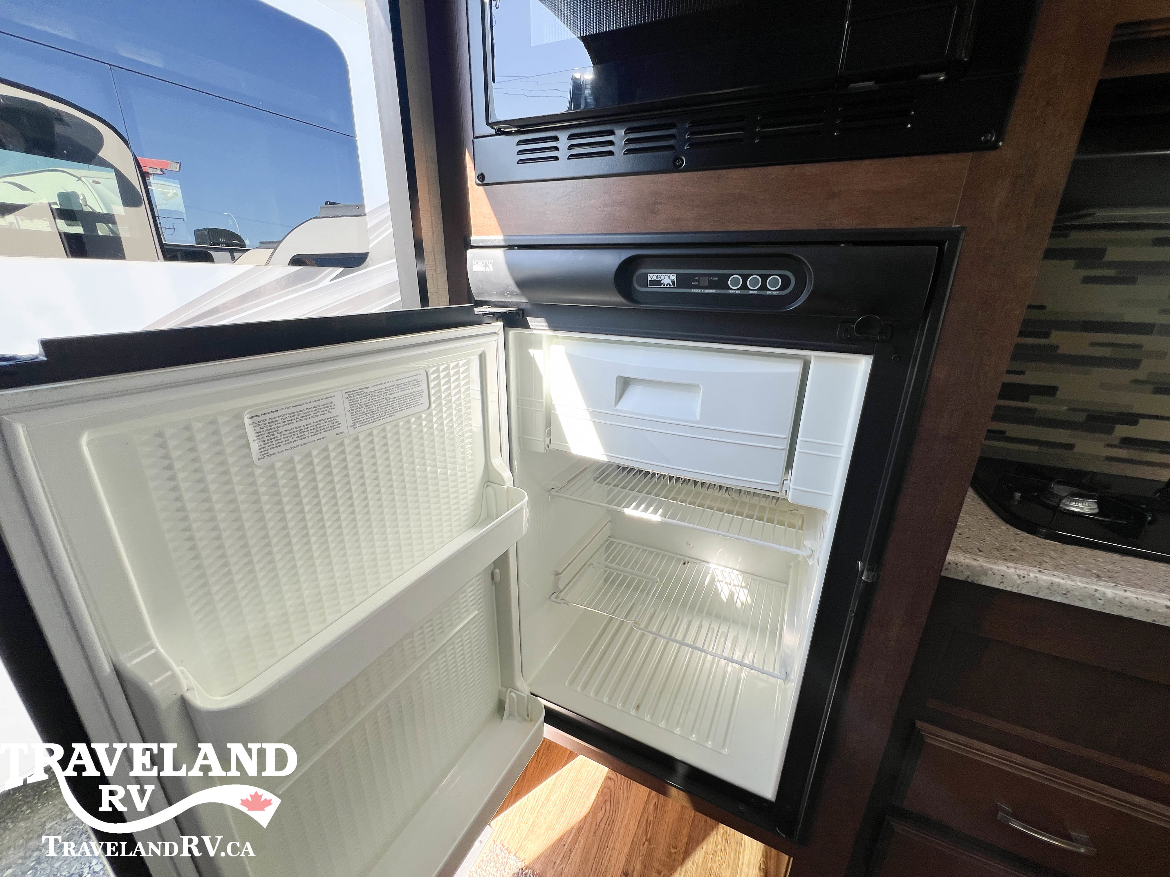 2017 Venture RV Sonic Lite SL149VML - Image 19