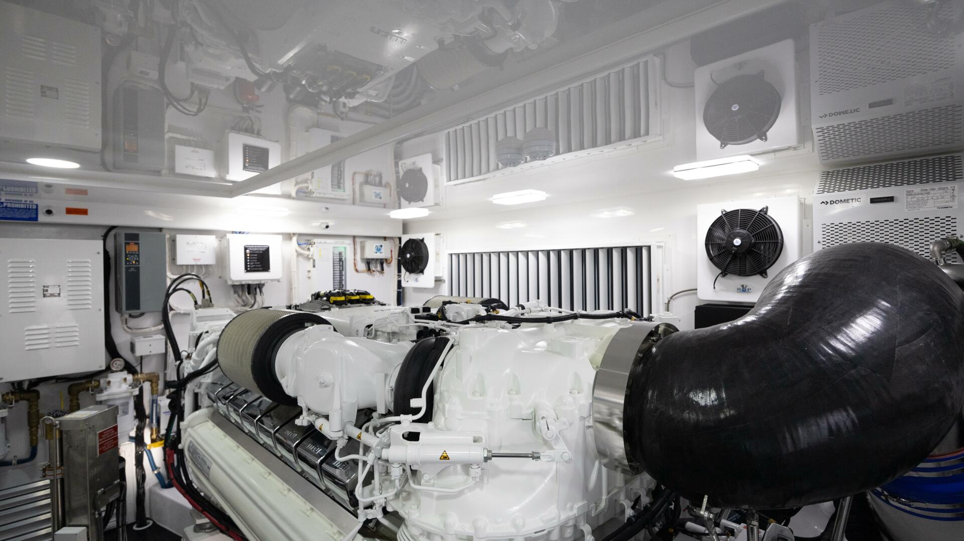 2025 Viking 82 Convertible - Image 63