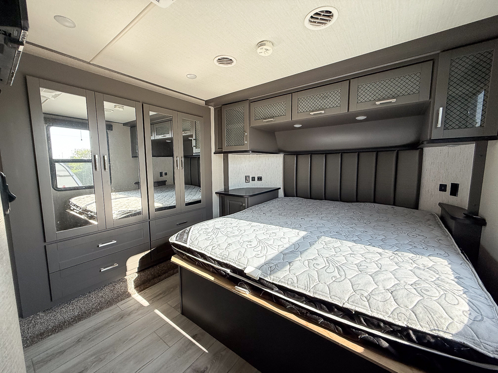 2020 GRAND DESIGN 395M - Image 43