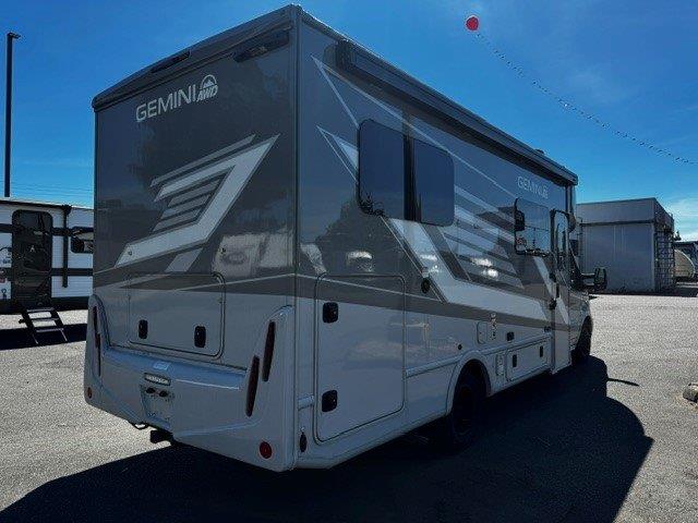 2027 Thor Motor Coach Gemini AWD 24KB - Image 5