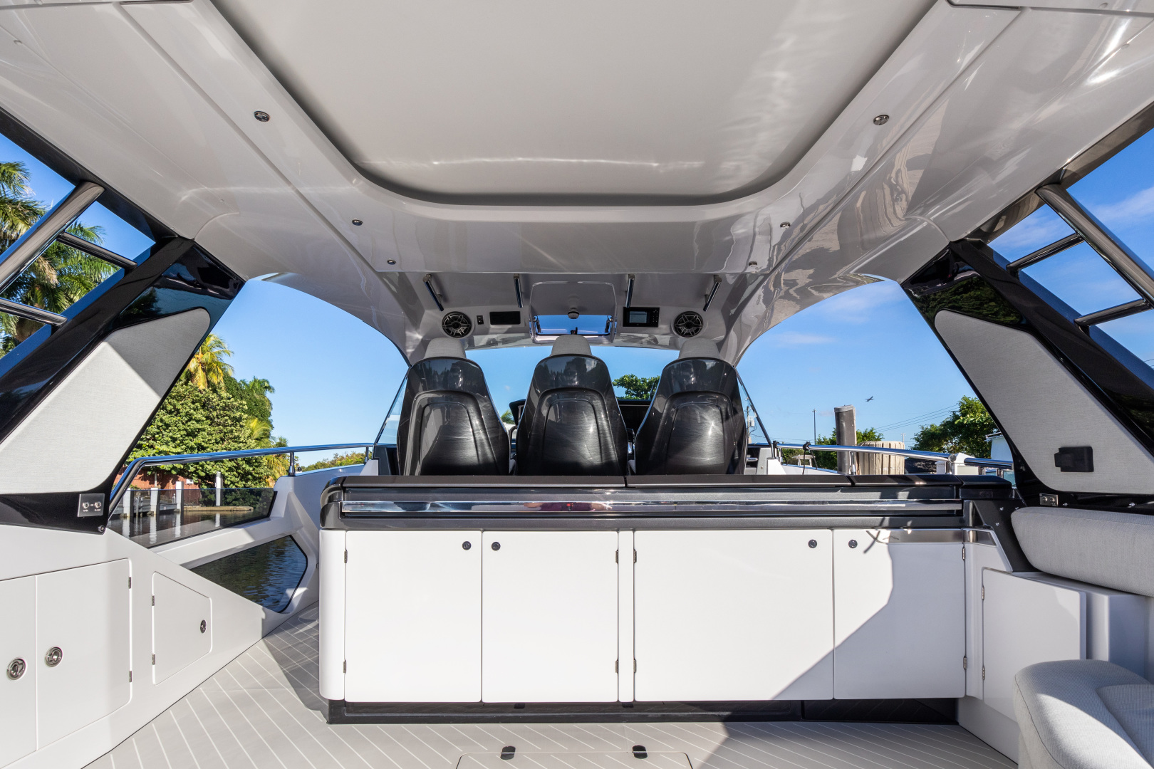 2022 Azimut Azimut Verde 47 - Image 13