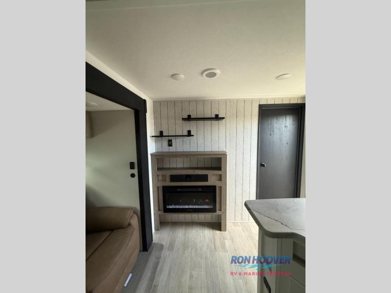 2026 PALOMINO 29BHSQ - Image 12