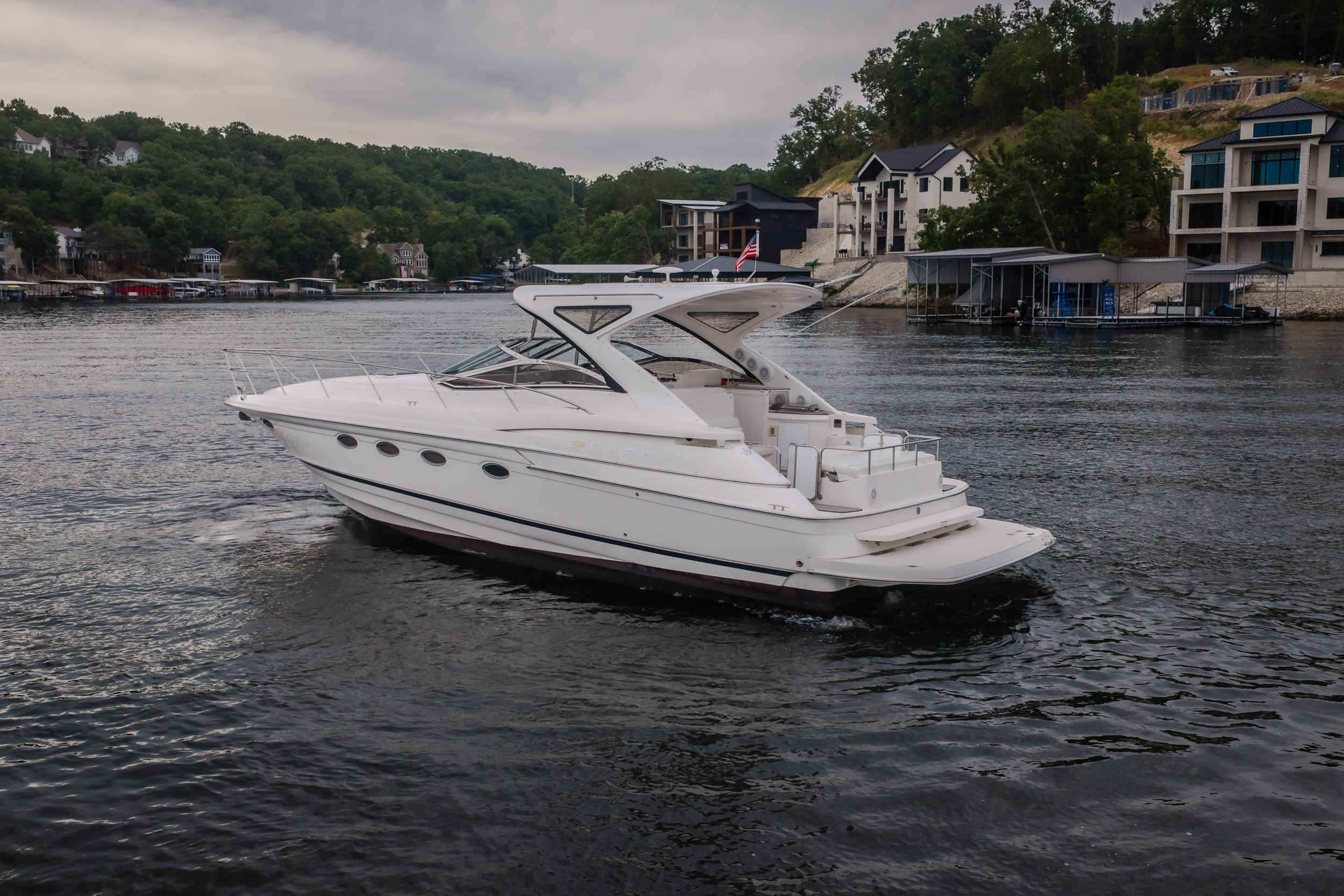2009 Regal 4460 Express Cruiser - Image 61