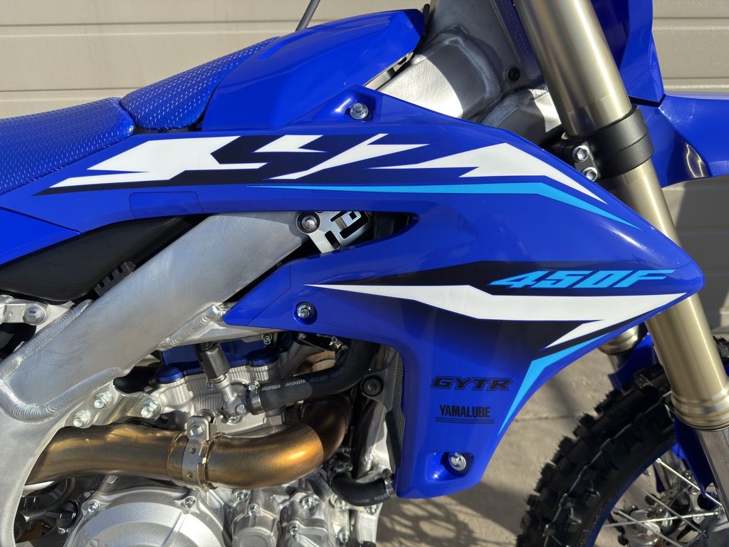 2026 Yamaha YZ450F Team Yamaha Blue - Image 4