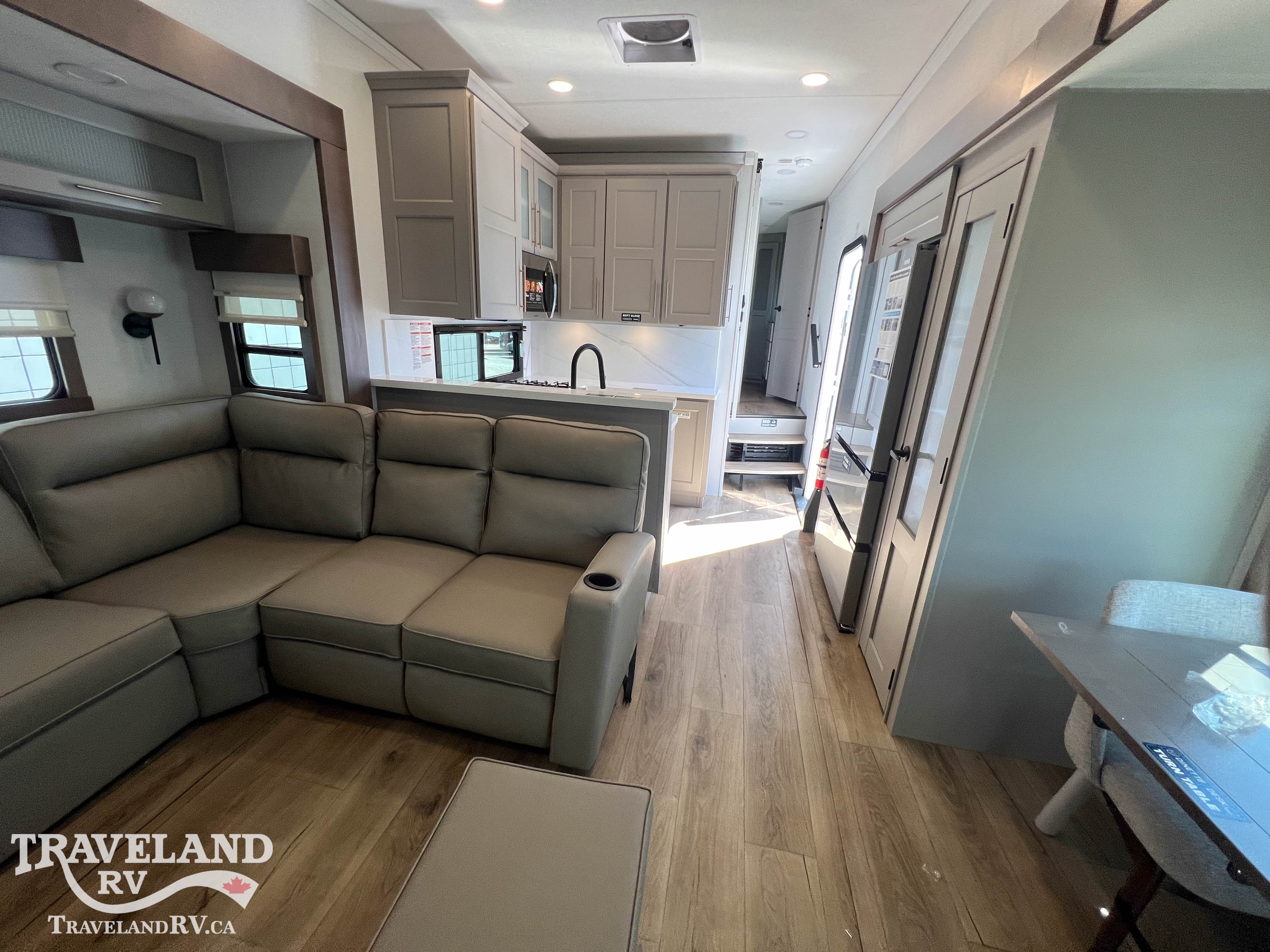 2026 Alliance RV Paradigm 395DS - Image 4