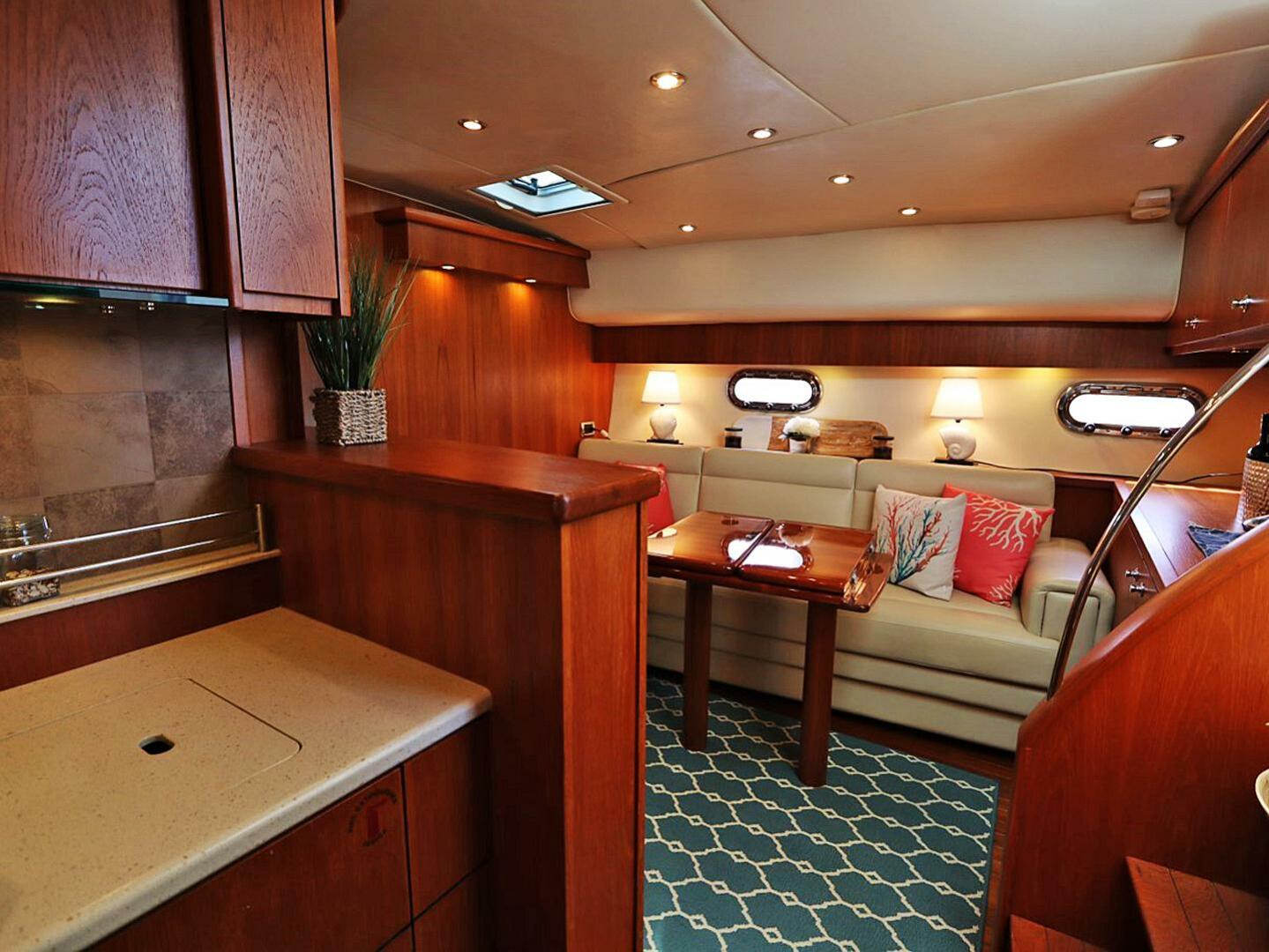 2009 Tiara Yachts Sovran 4300 Base - Image 15