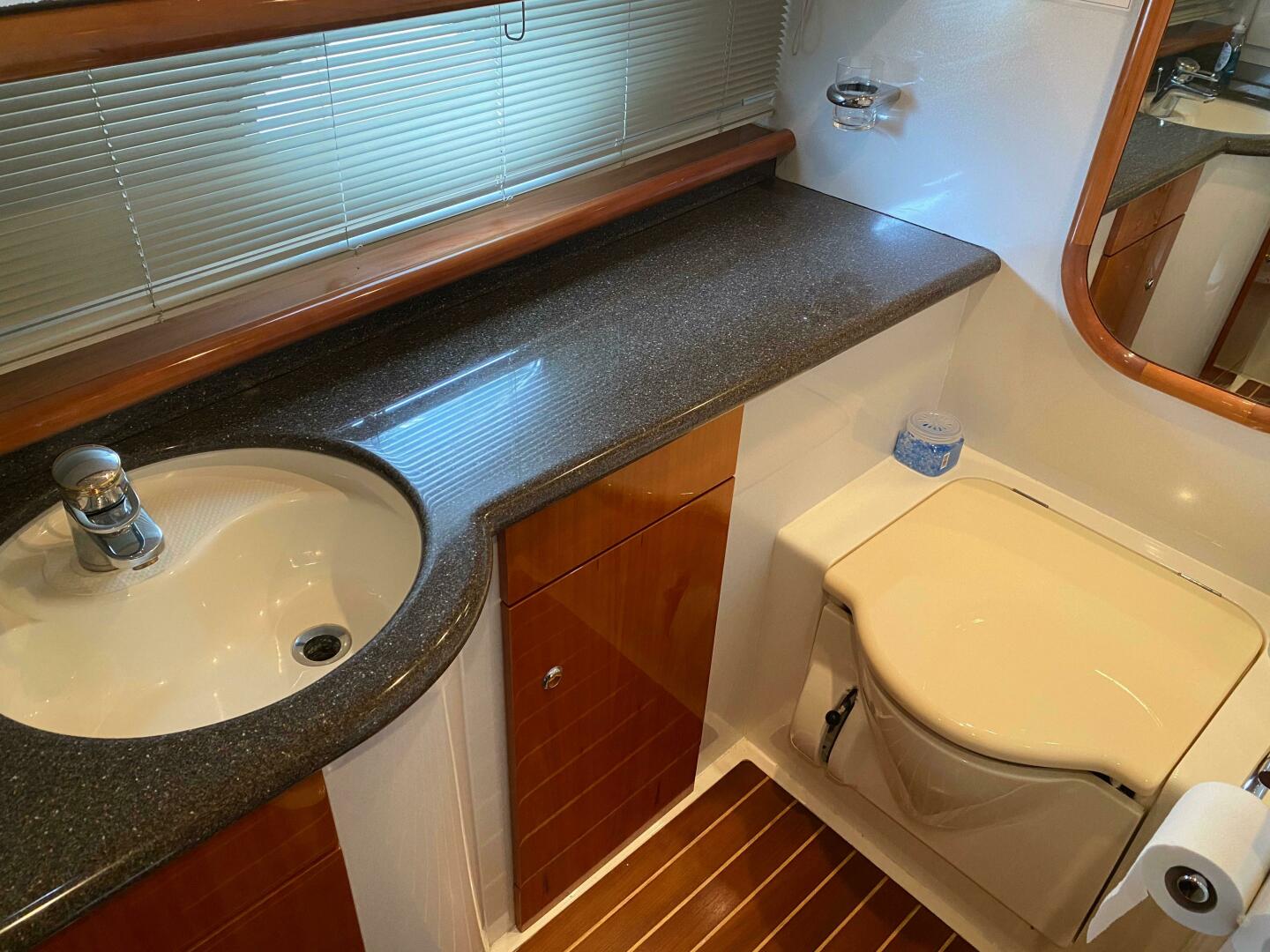 1998 Sunseeker 62 Manhattan - Image 37