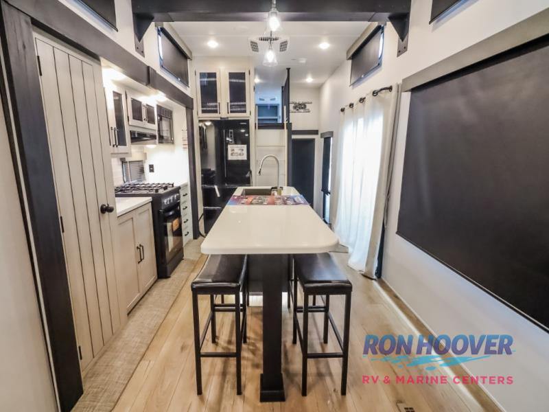 2026 PALOMINO PUMA 423LFT - Image 11