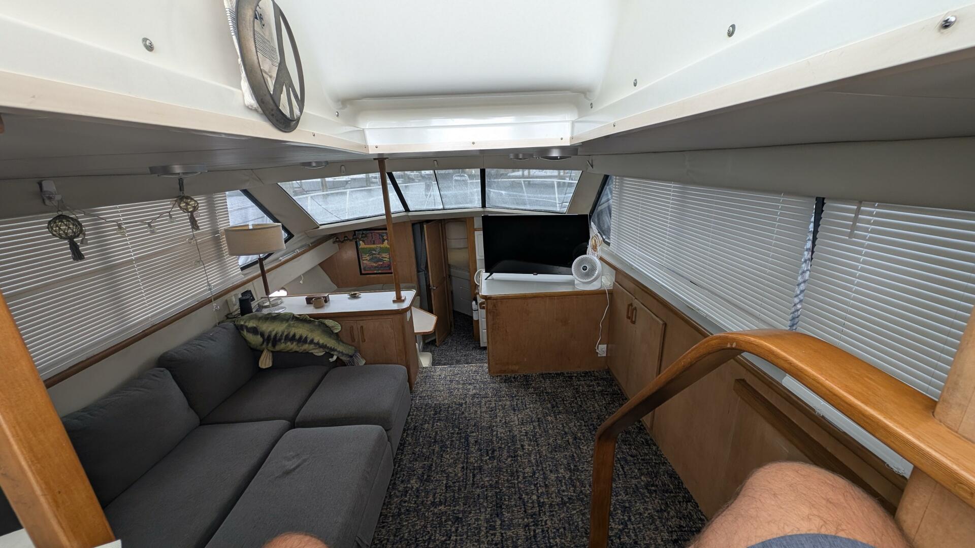 1994 Carver 370 AFT CABIN - Image 19