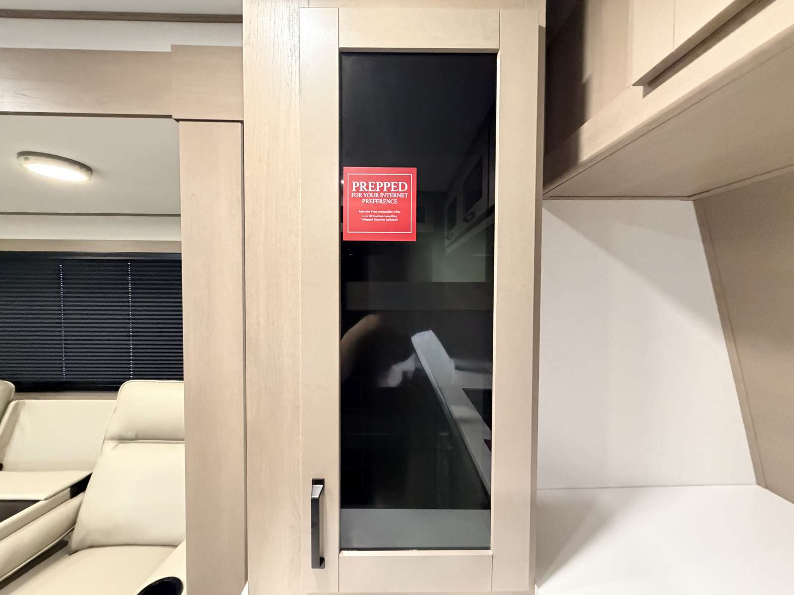 2026 Grand Design Reflection Travel Trailer 322FKTS - Image 17