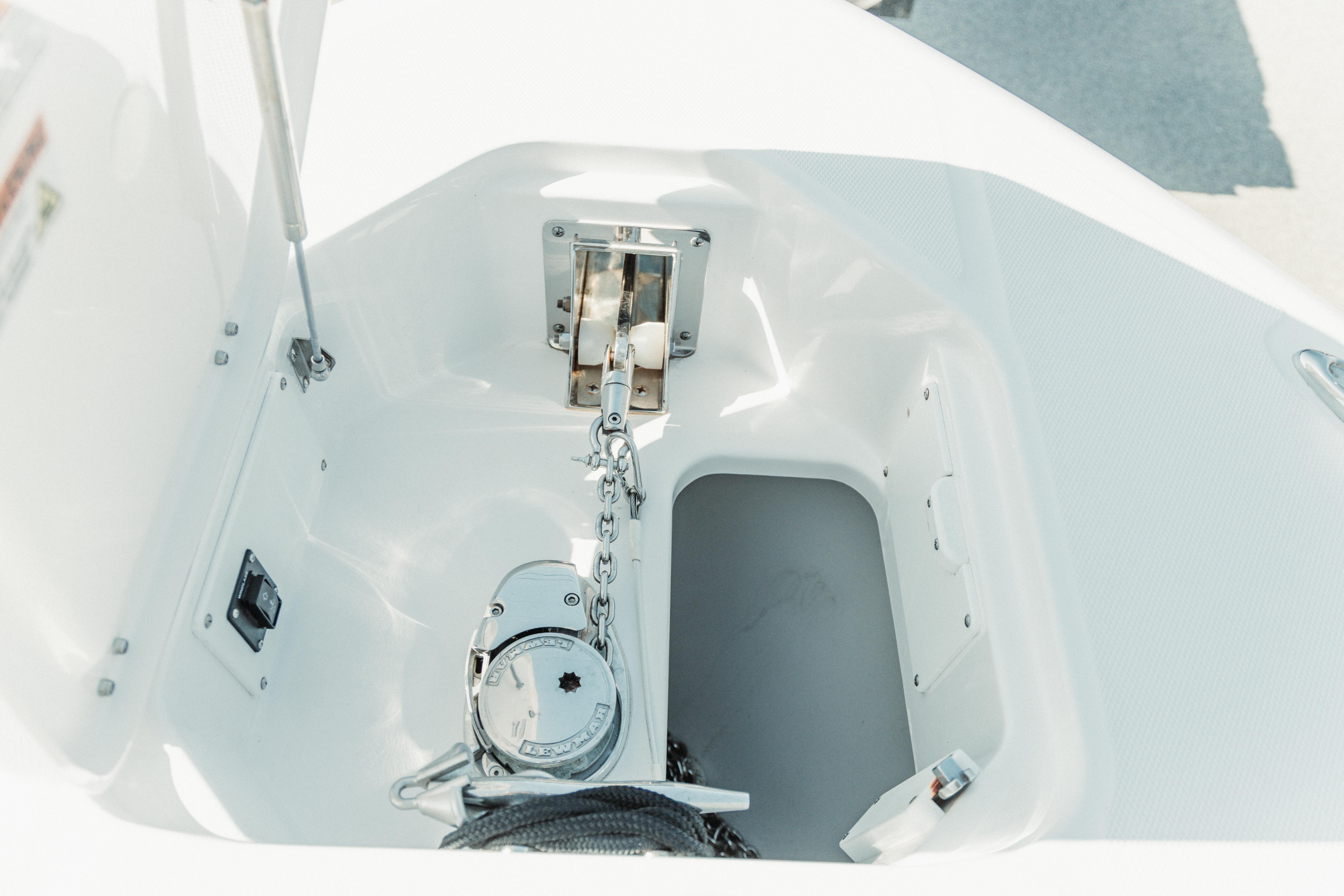 2024 Everglades 315 Center Console Standard - Image 67