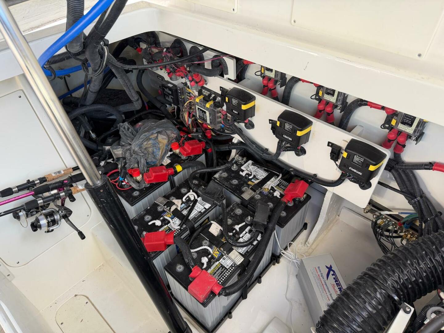 2023 Sea Ray 320 Outboard - Image 45