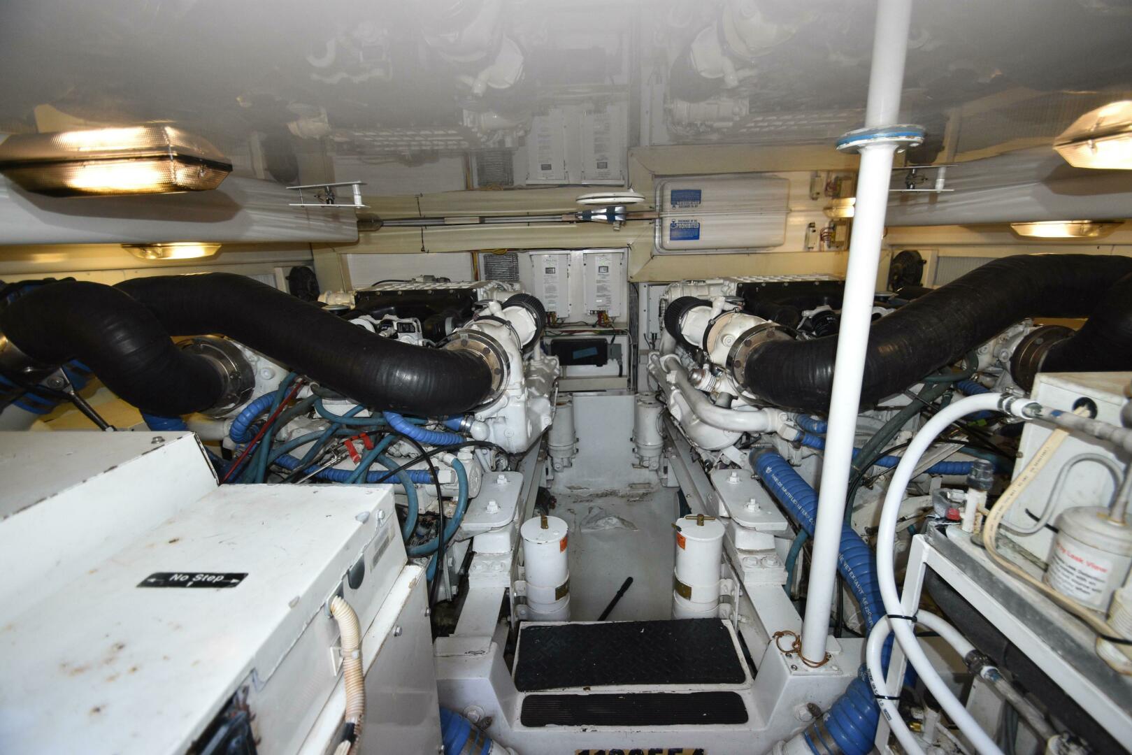 2003 Viking 45 Express - Image 56