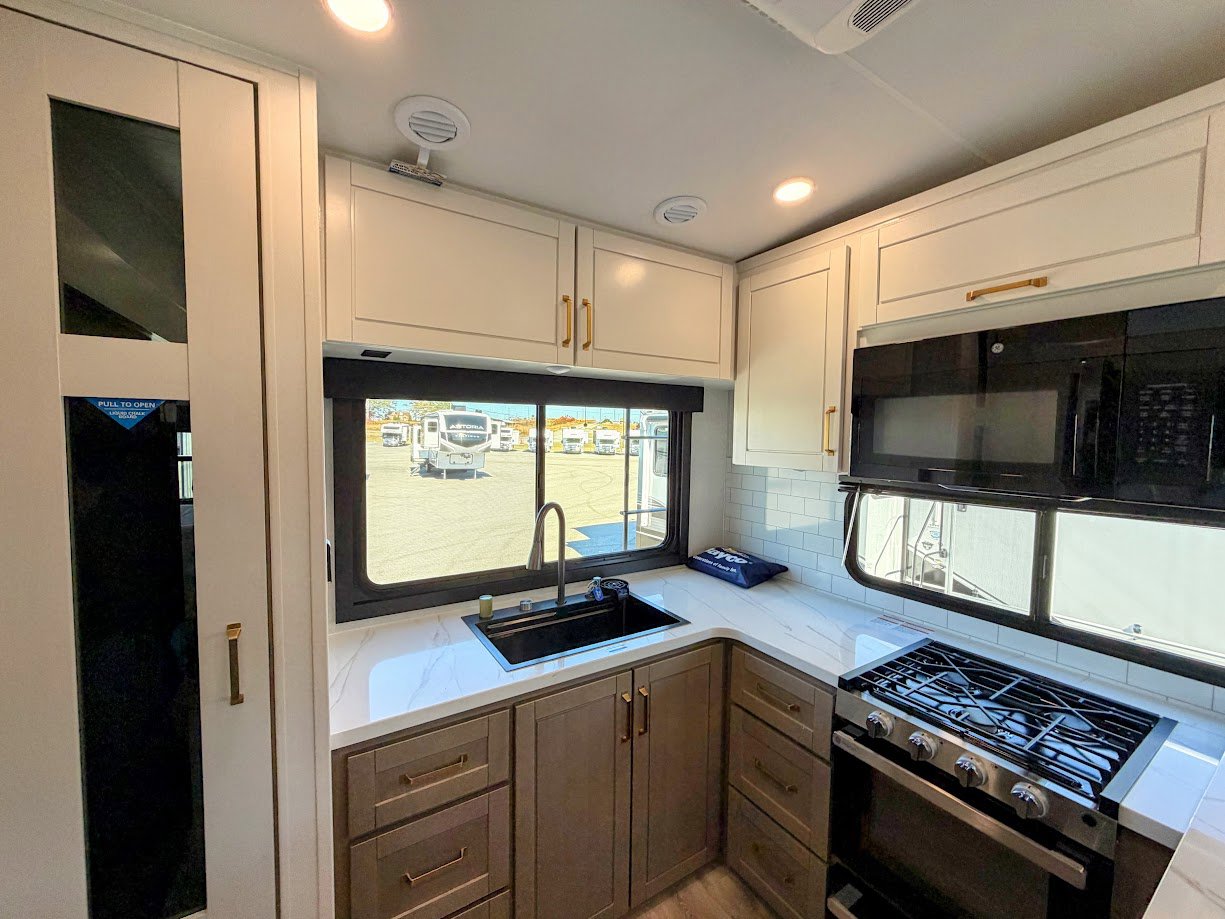 2026 JAYCO EAGLE 365UKTS - Image 19