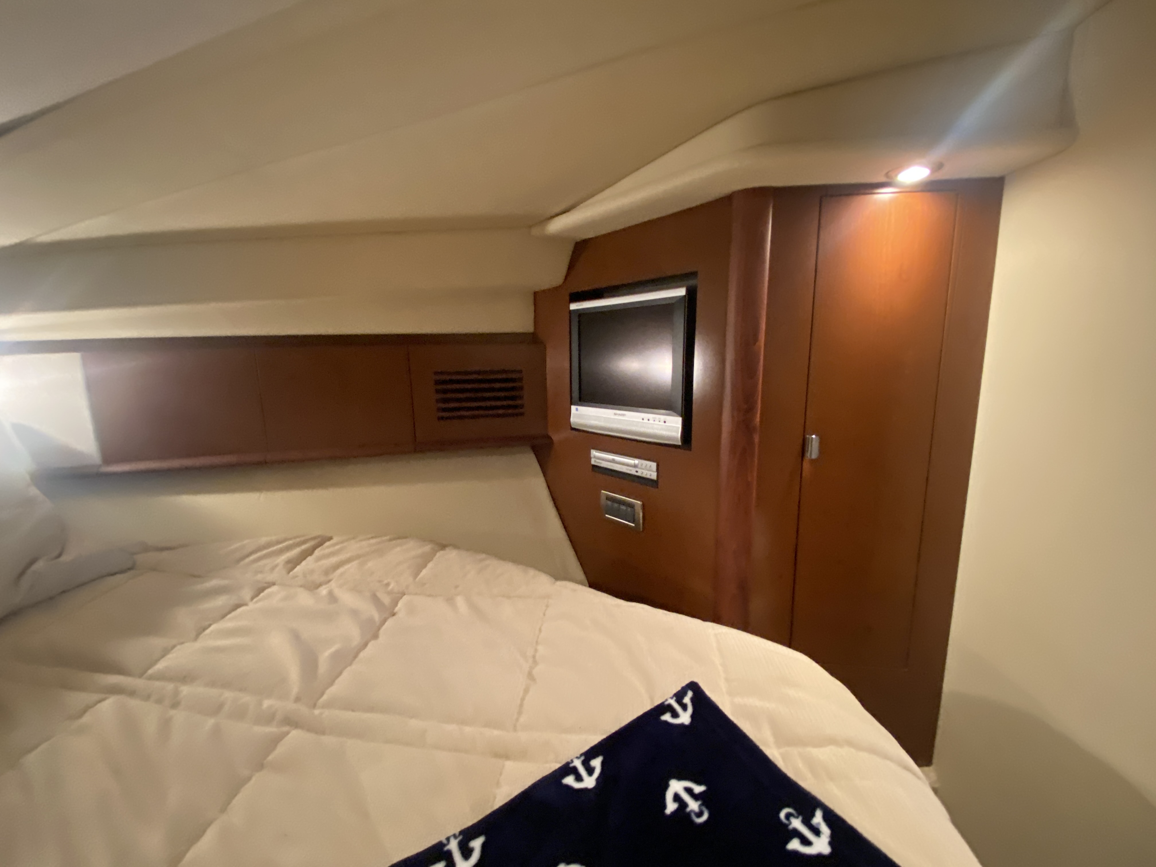 2007 Sea Ray 40 Sundancer - Image 27