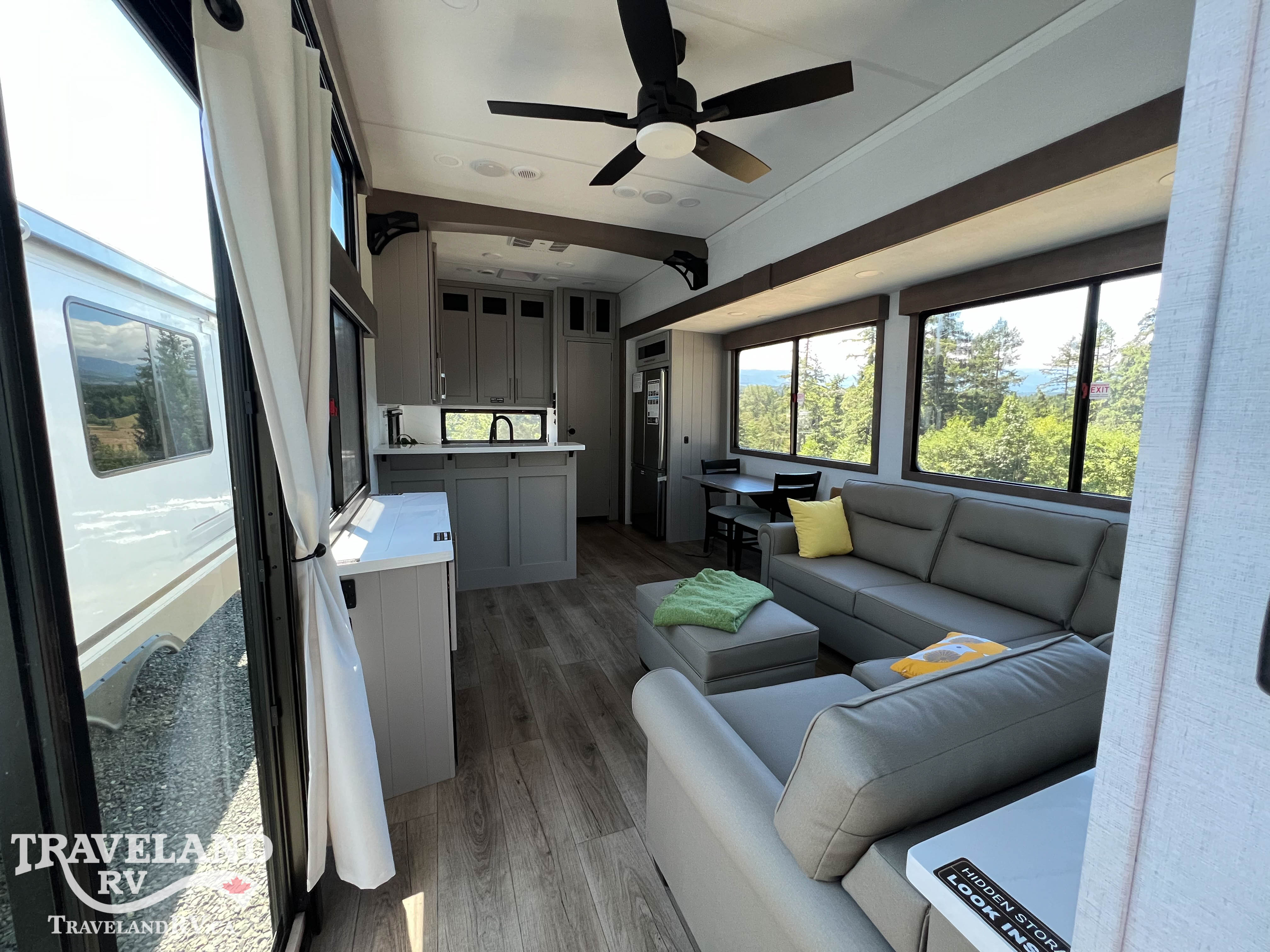 2026 Alliance RV Benchmark 44RKL - Image 3