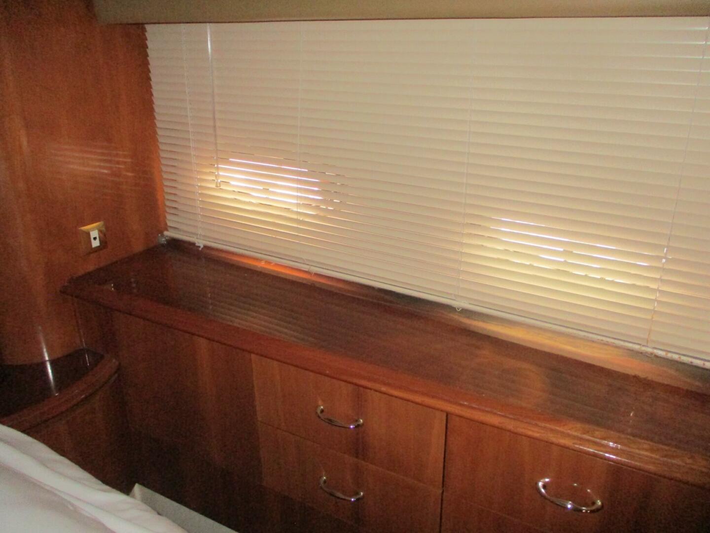 2006 Carver - Image 52