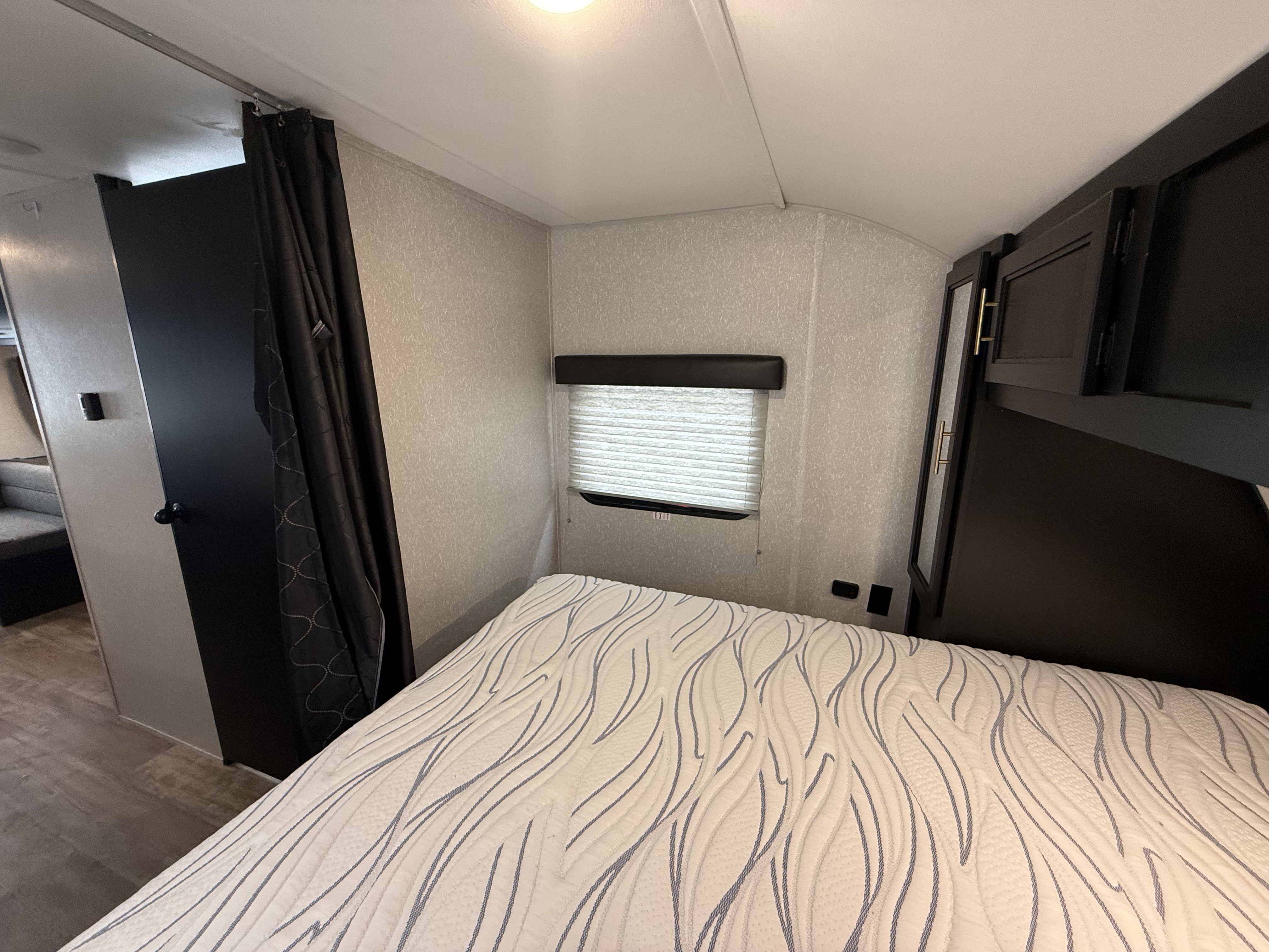 2022 Forest River GREY WOLF LIMITED 20RDSE - Image 18