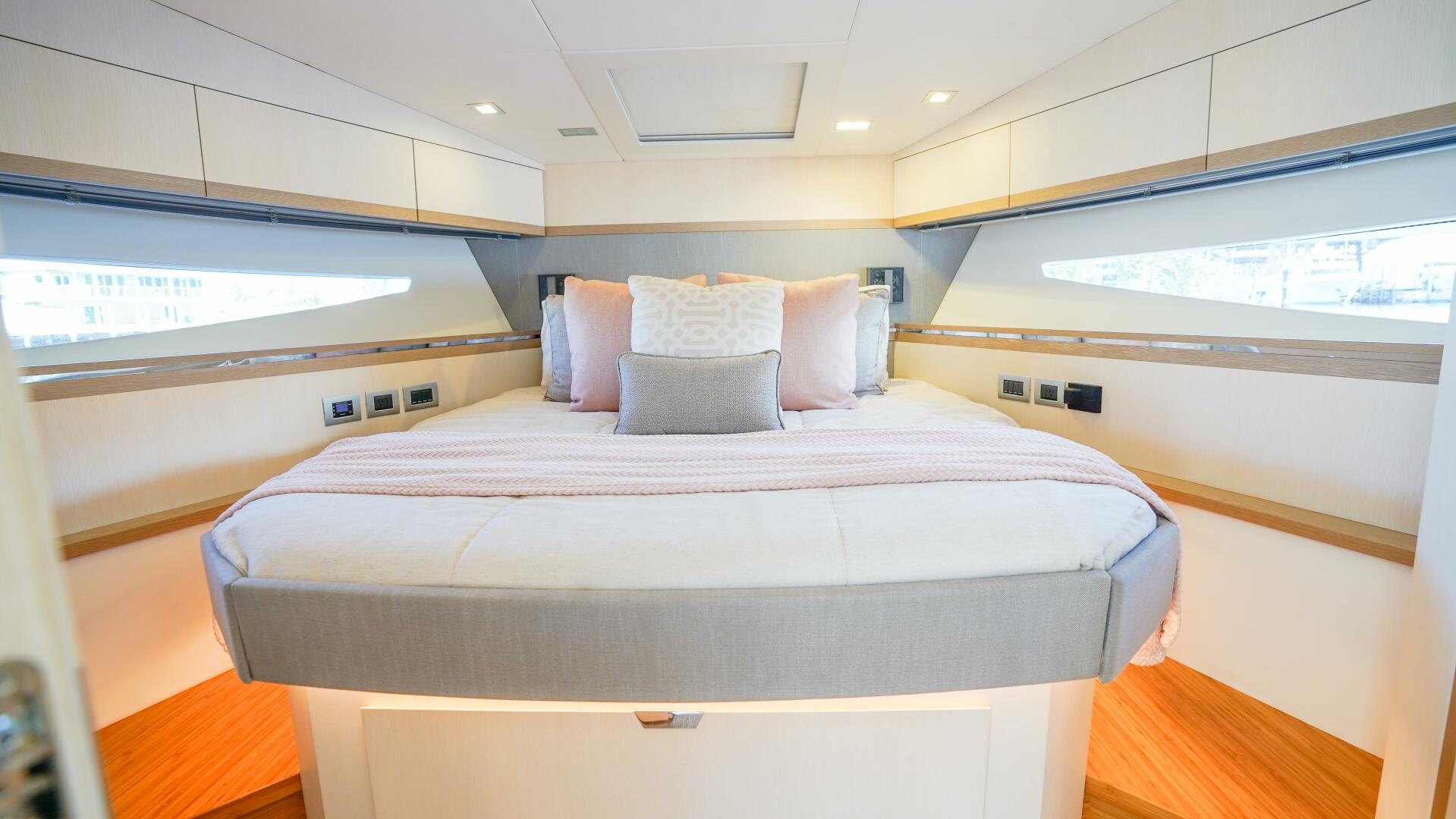 2019 Rio Yachts Colorado 56 - Image 32