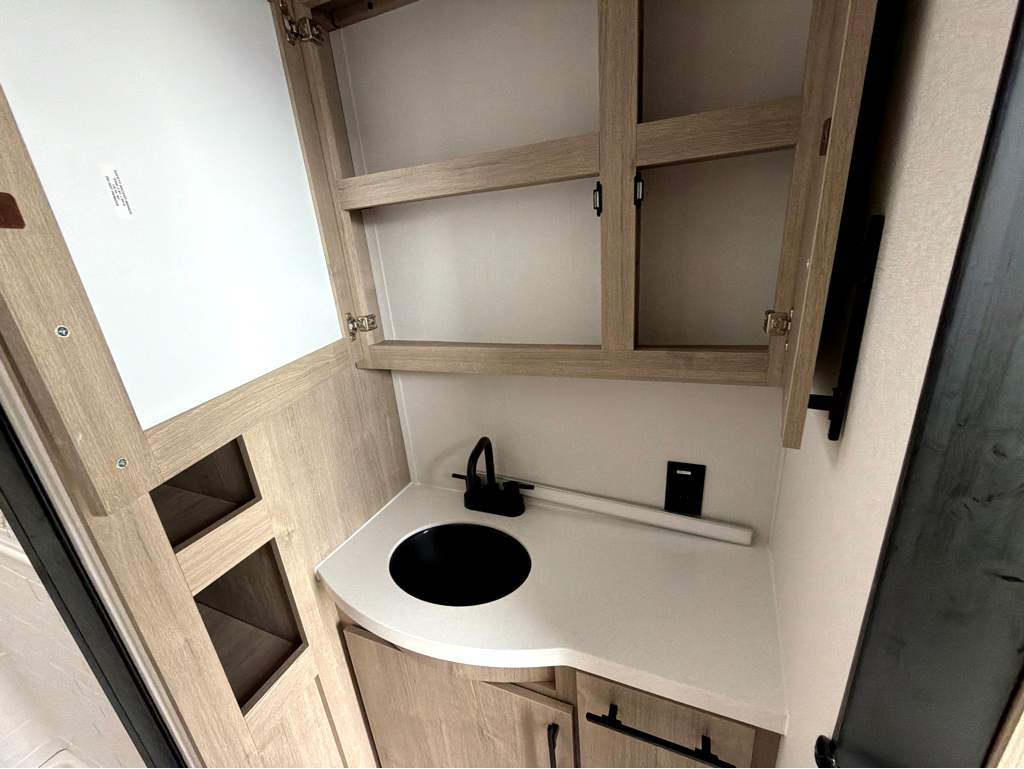 2025 GRAND DESIGN IMAGINE 2670MK - Image 27