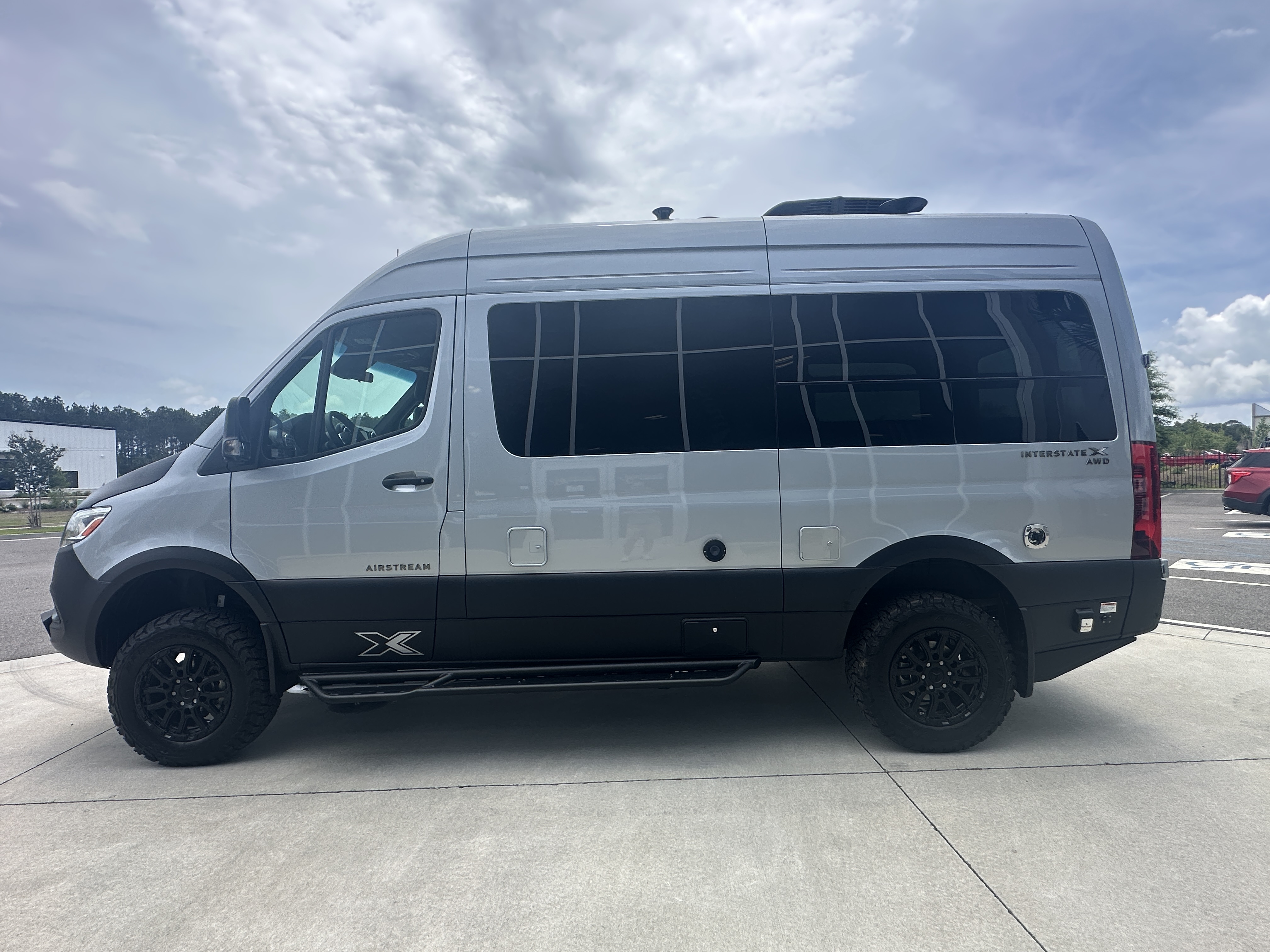 2026 Airstream Interstate 19X - Image 7