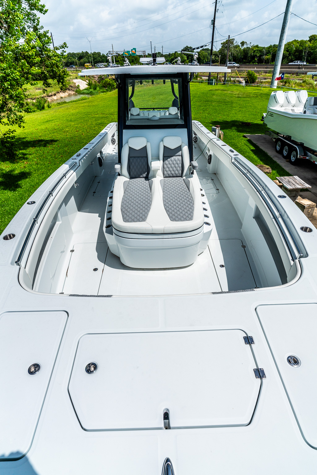 2026 INVINCIBLE 2026 33 CATAMARAN - Image 24