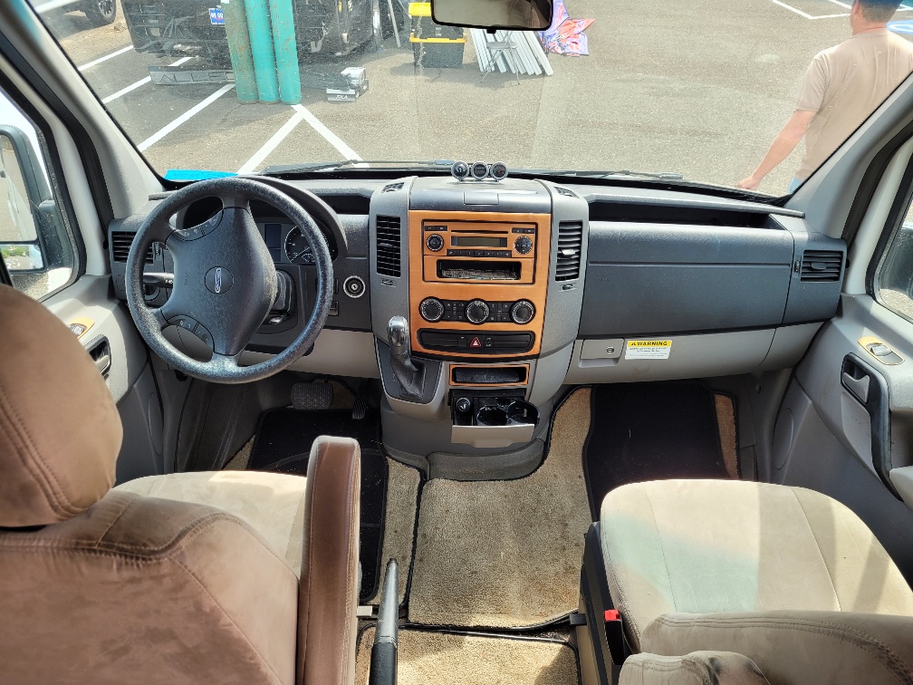 2008 Roadtrek Adventurous RS - Image 5