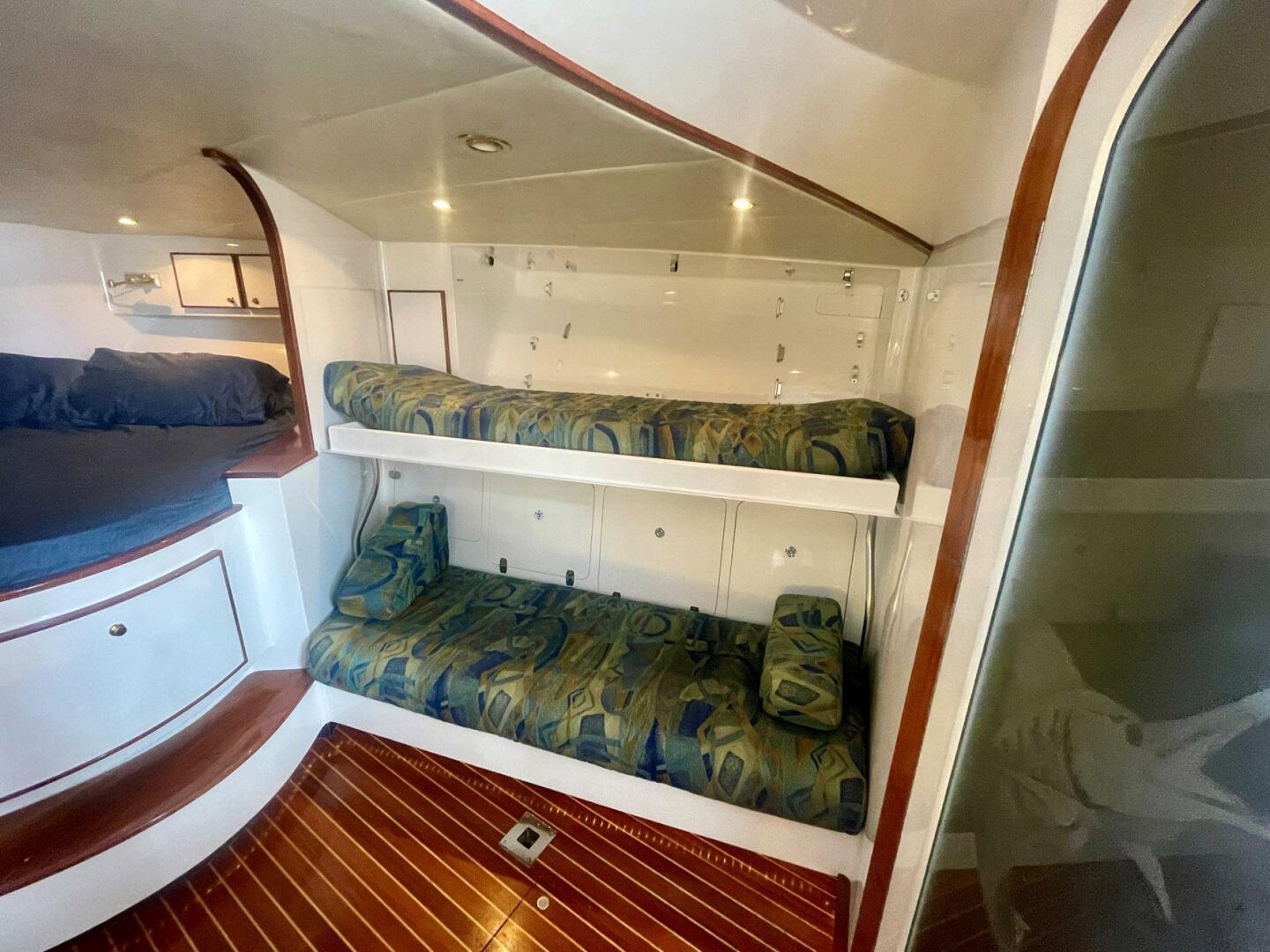 2005 Custom Carolina 40 DeSanti - Image 25