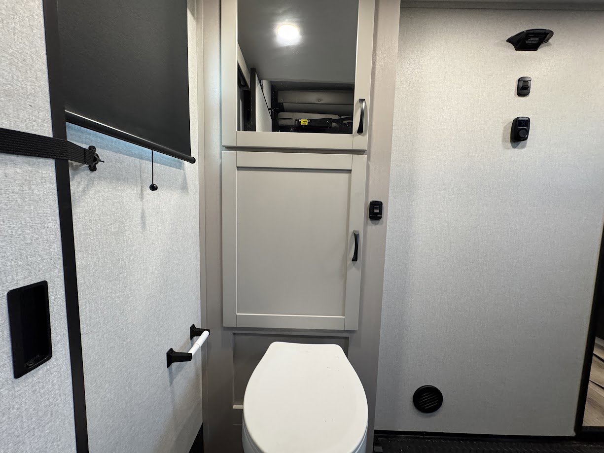 2026 JAYCO SEISMIC 399 - Image 40
