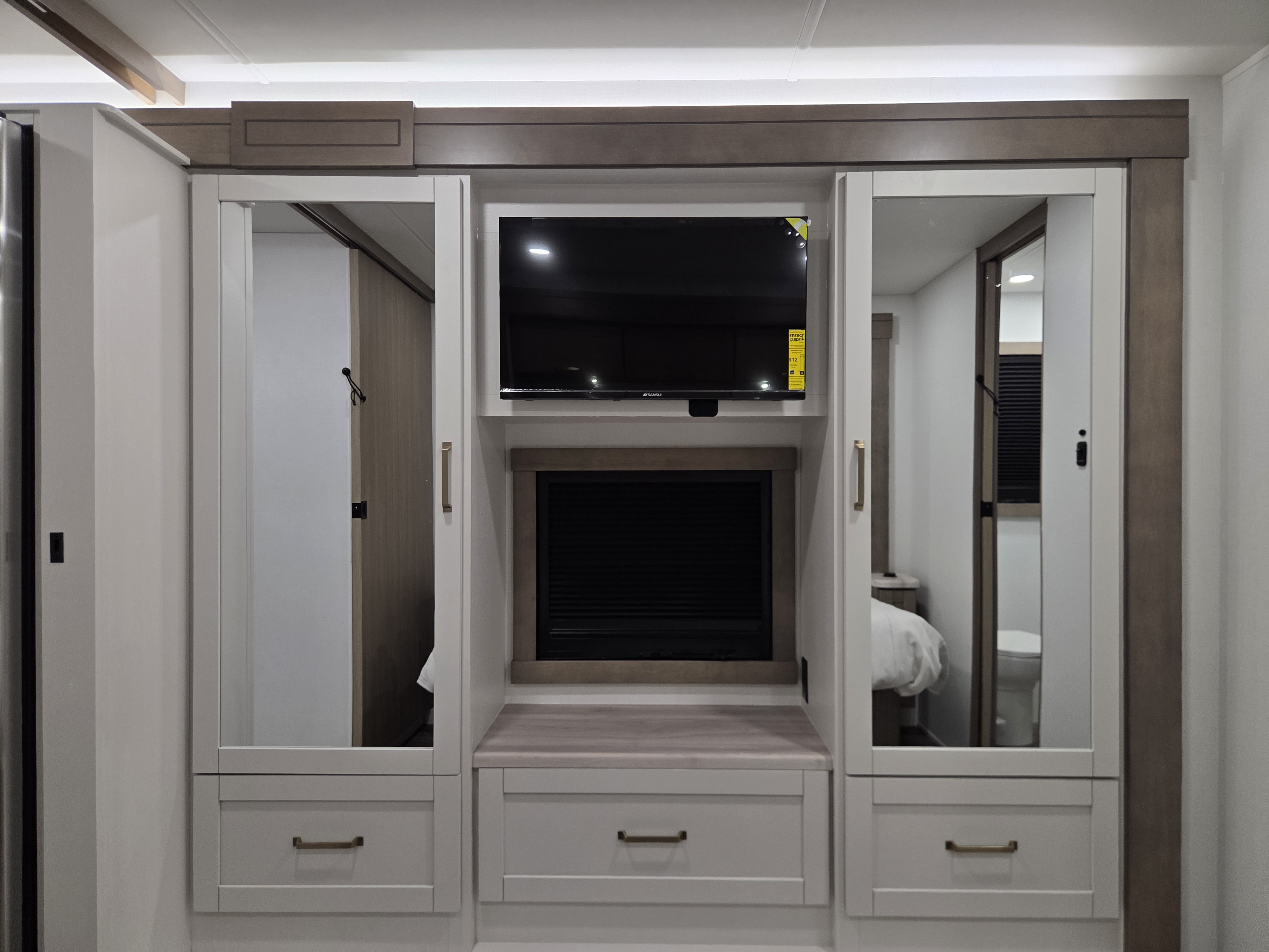 2027 Jayco Precept 36C - Image 18