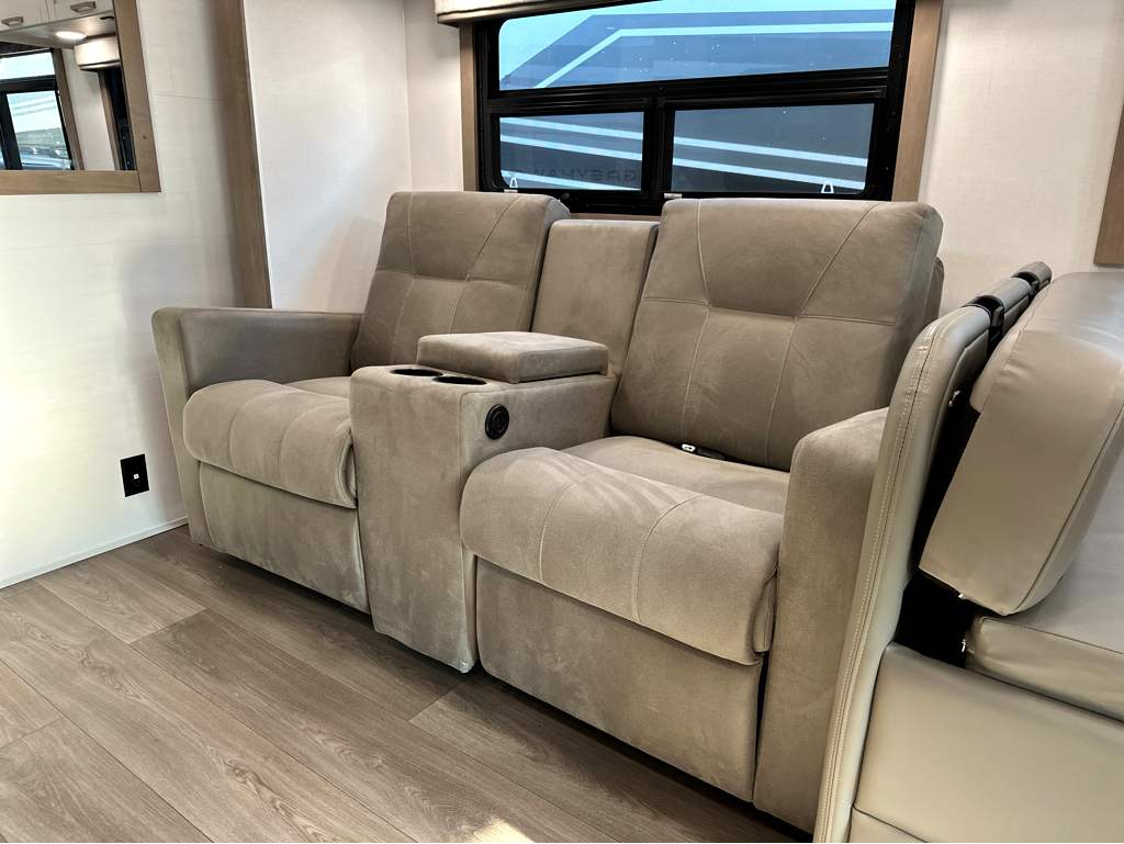 2027 JAYCO GREYHAWK 30Z - Image 10