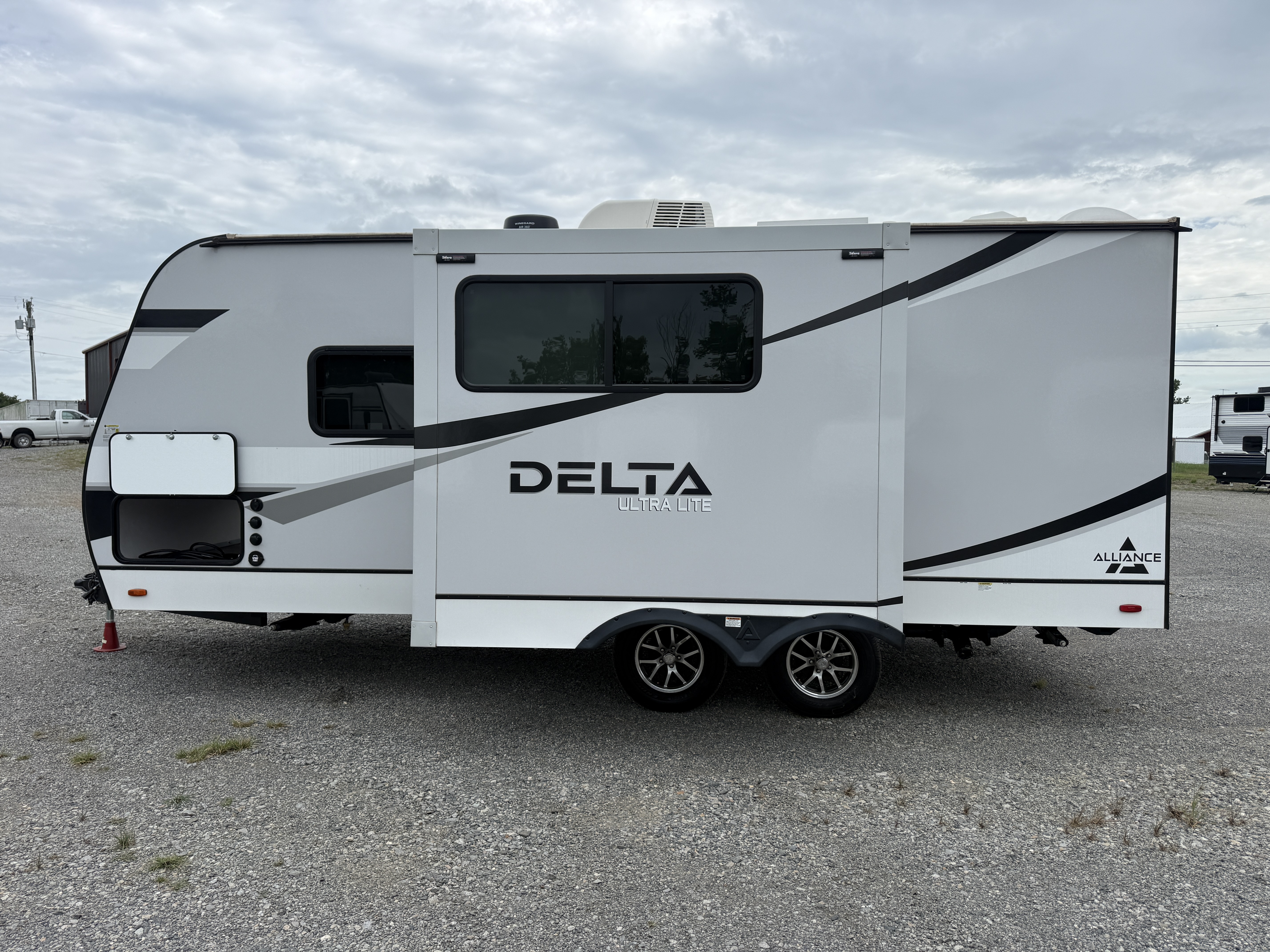 2025 Alliance RV Delta Ultra Lite ML206 - Image 4