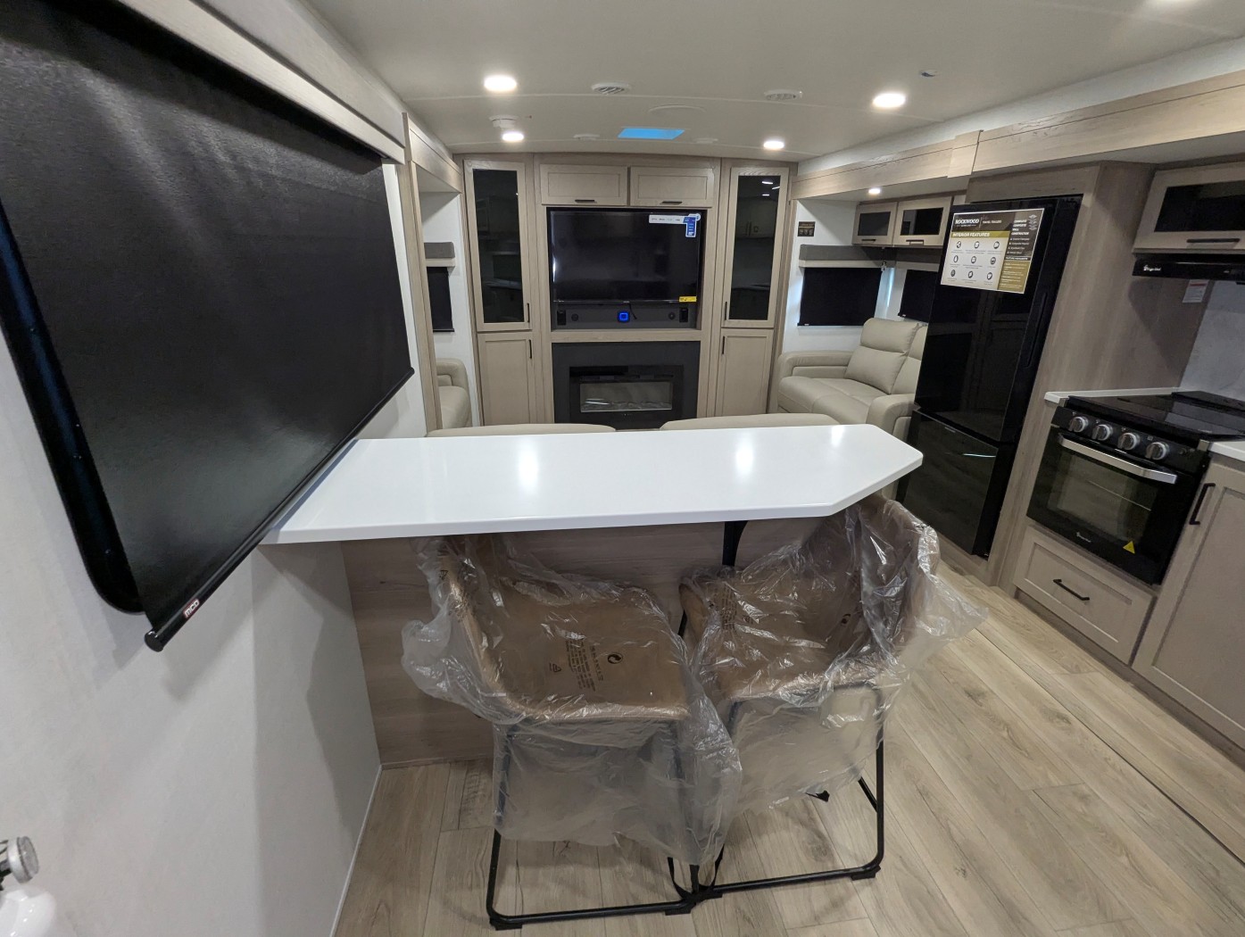 2026 Forest River Rockwood Ultra Lite 2908SRL - Image 15