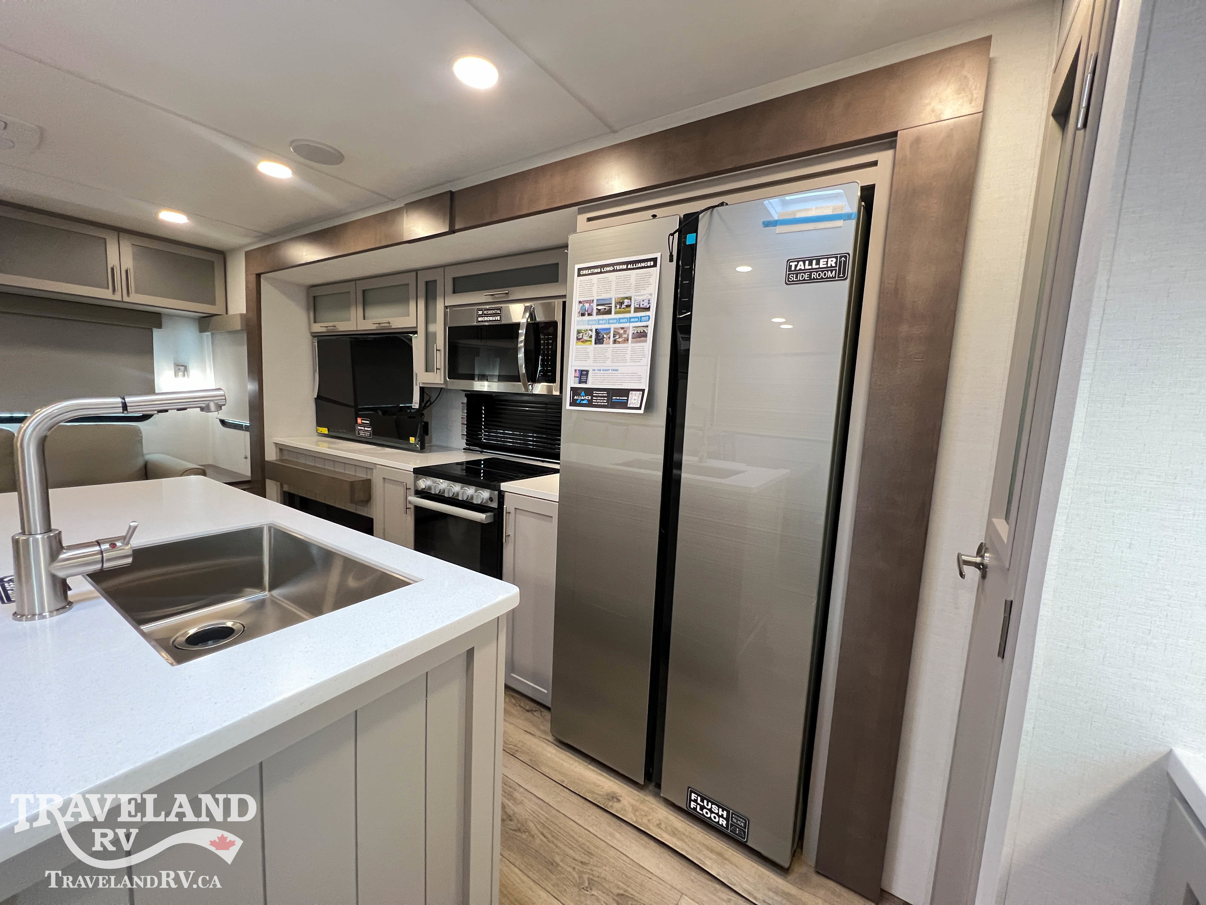 2026 Alliance RV AVENUE 332RL - Image 24