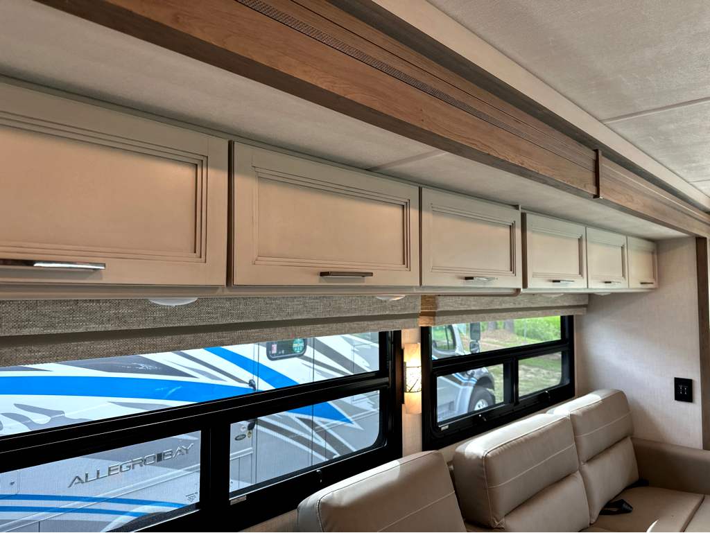 2027 THOR MOTOR COACH HURRICANE 36H - Image 20